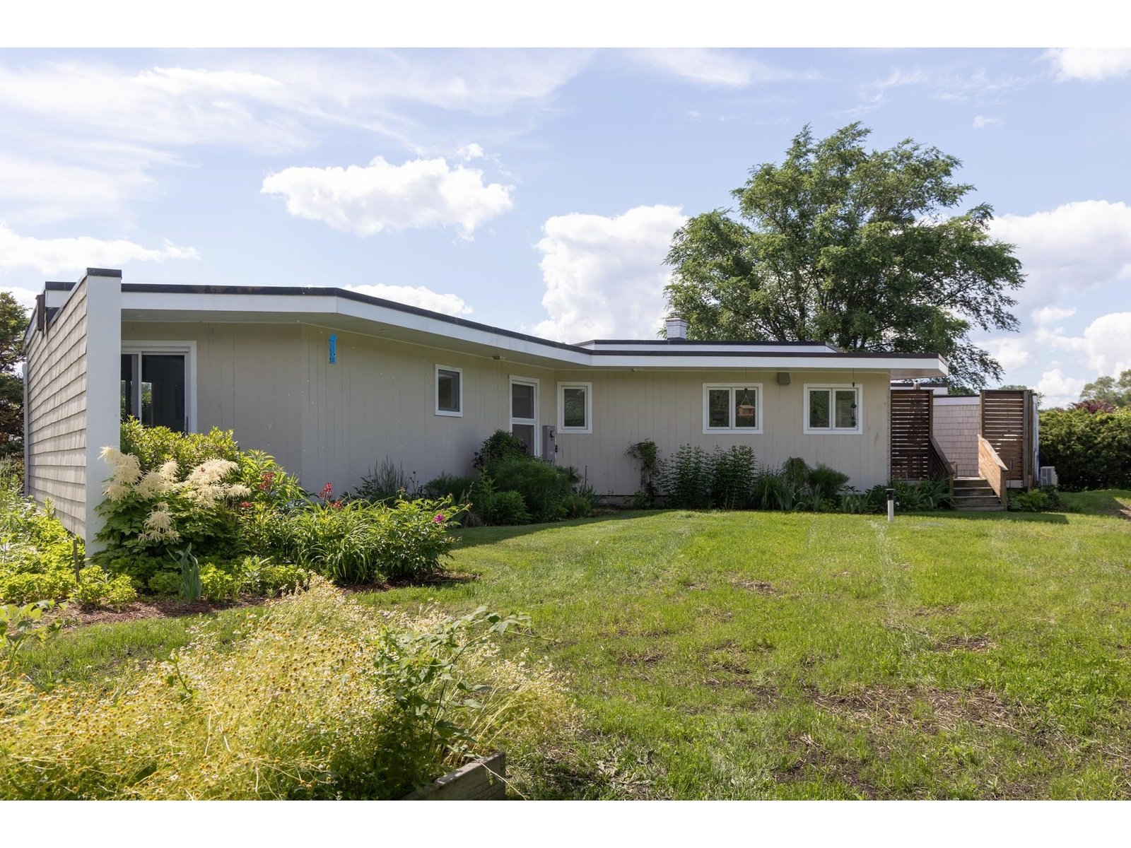 323 Buckingham Drive