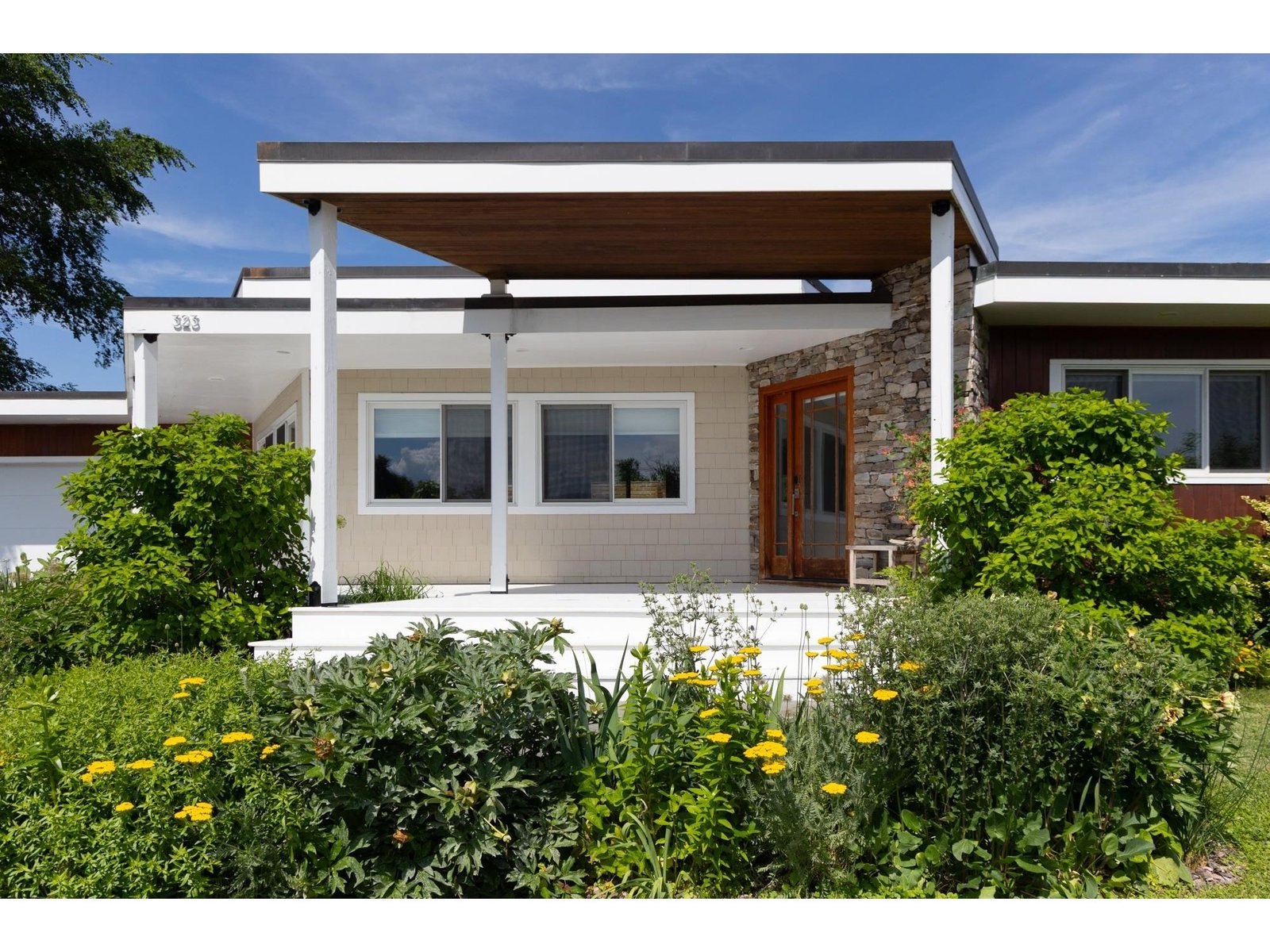 323 Buckingham Drive