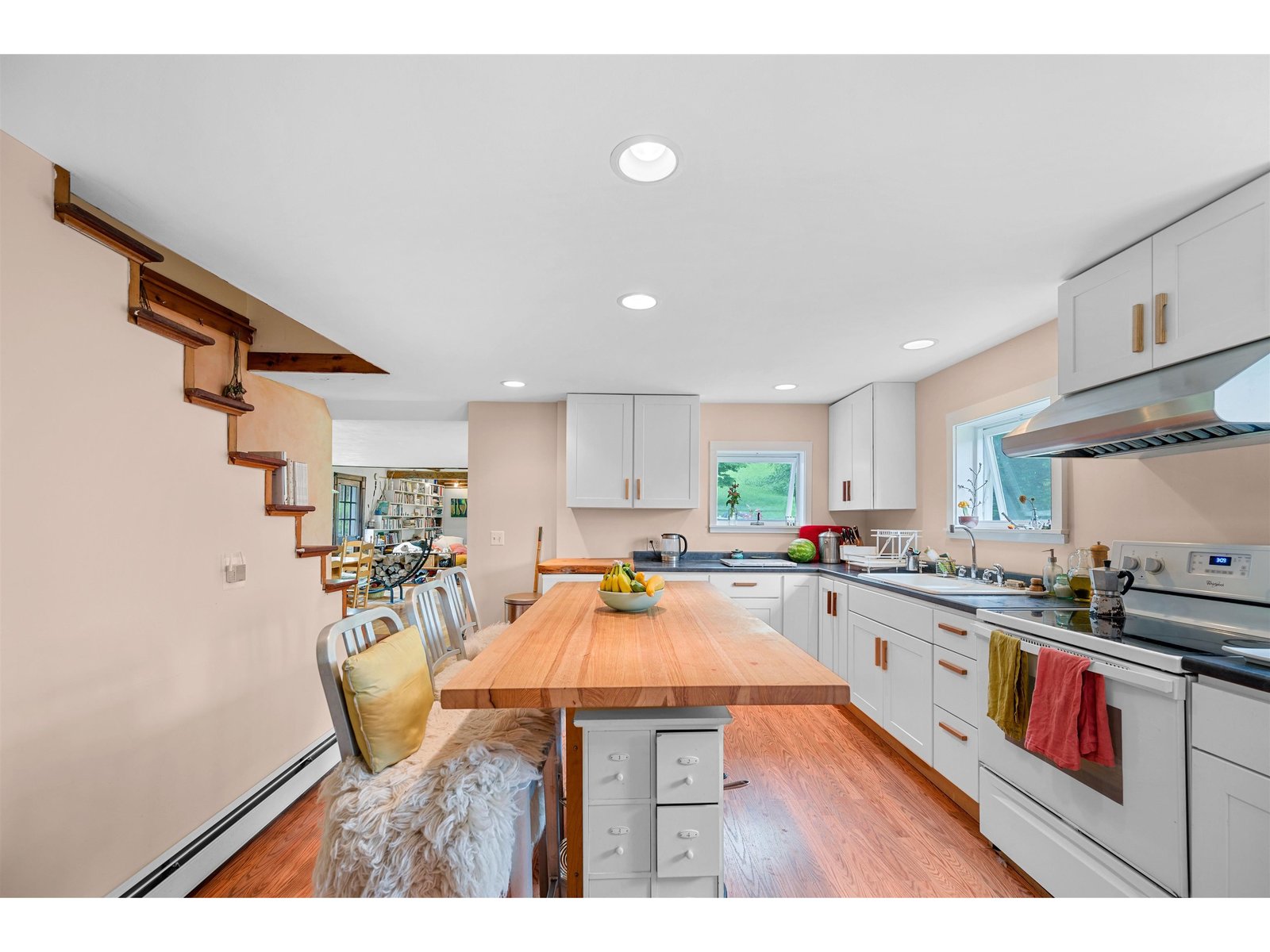 323 Calais Road