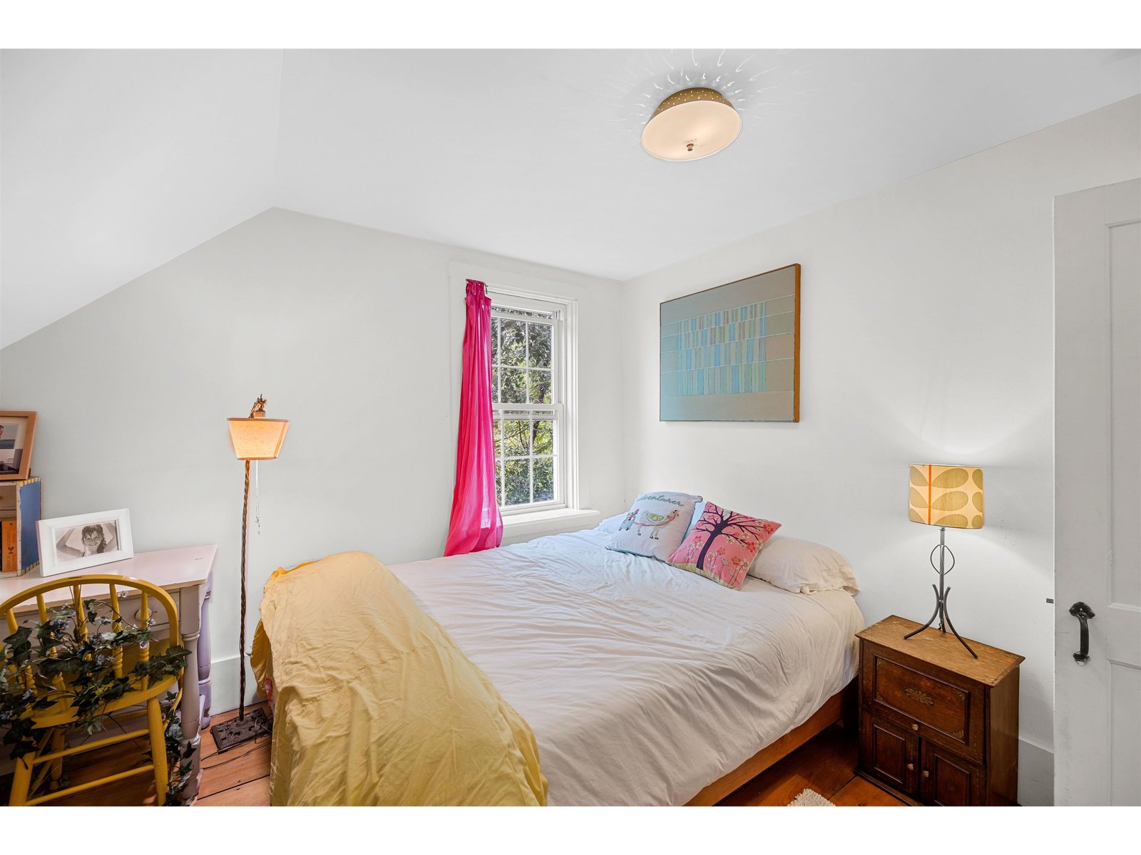 323 Calais Road