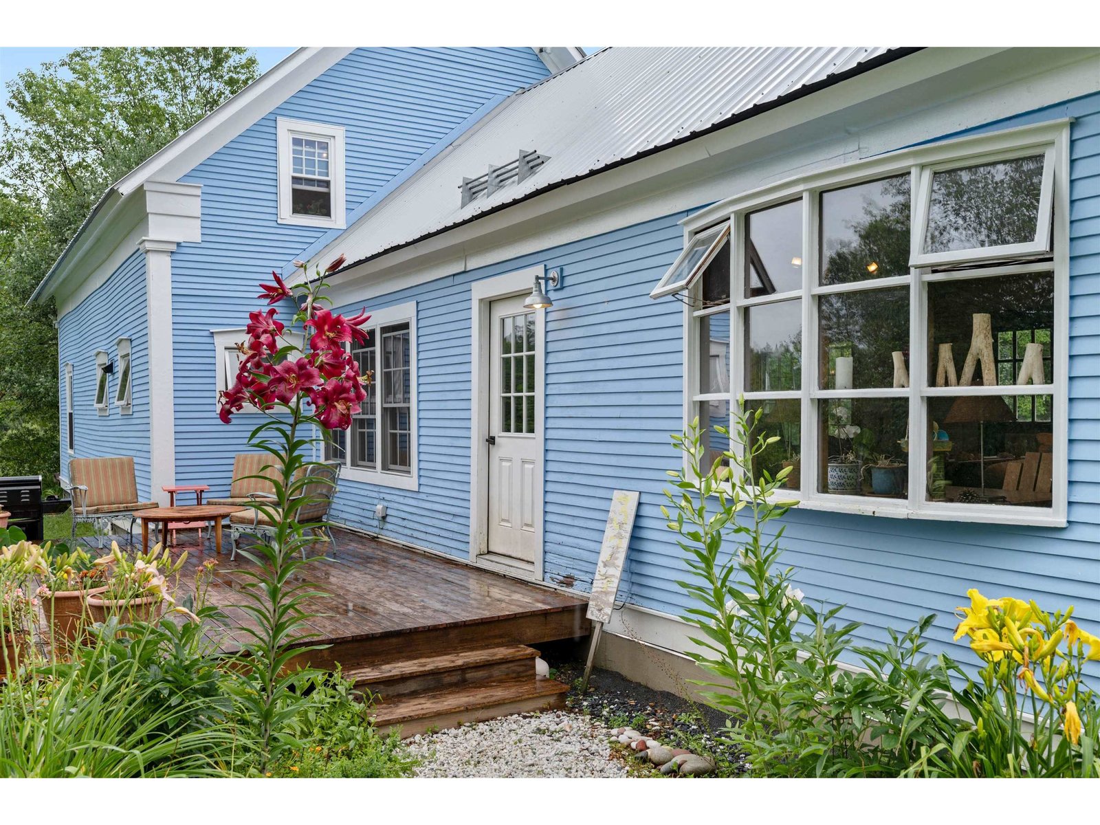 323 Calais Road