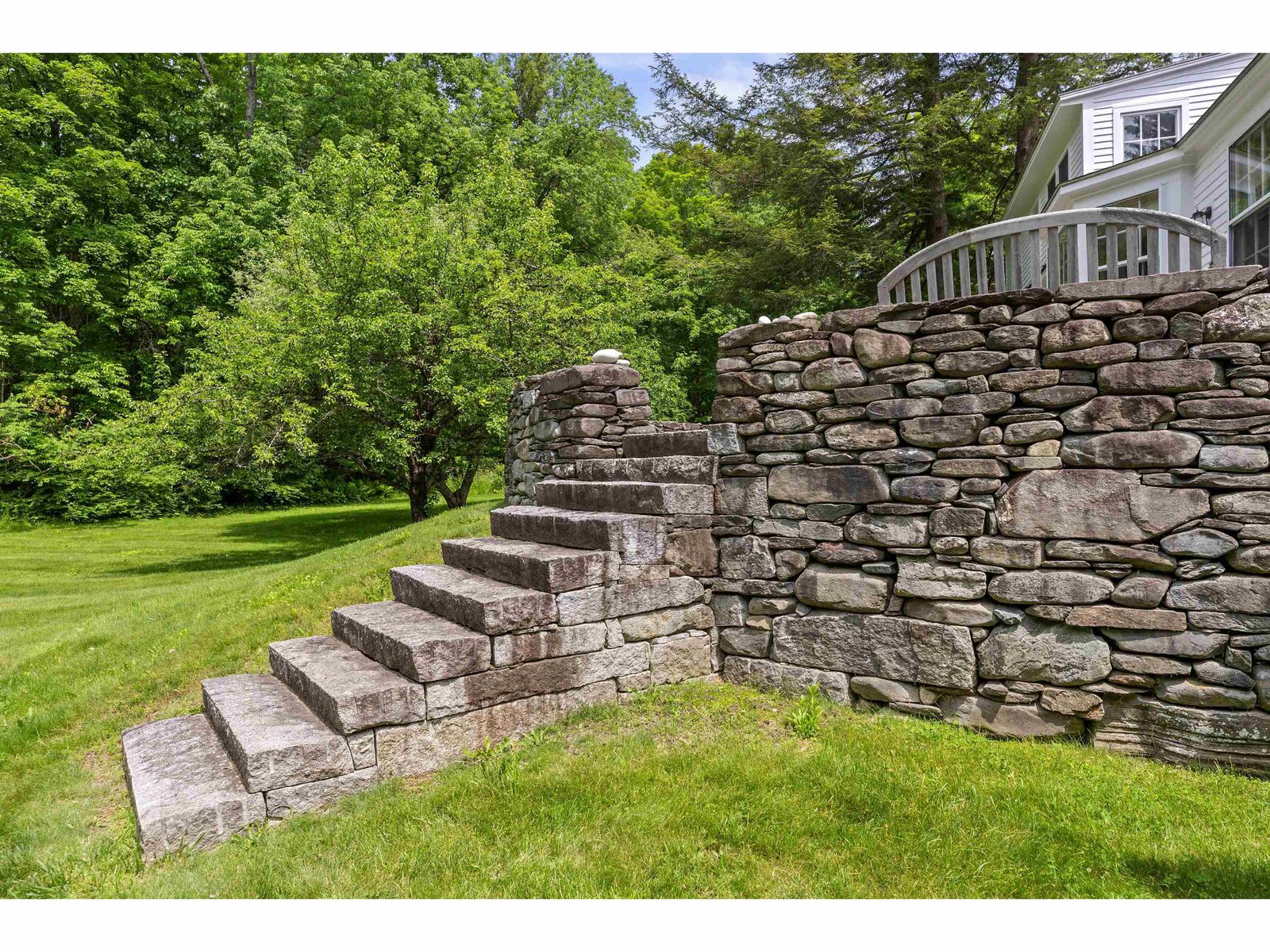 323 Turnpike Road