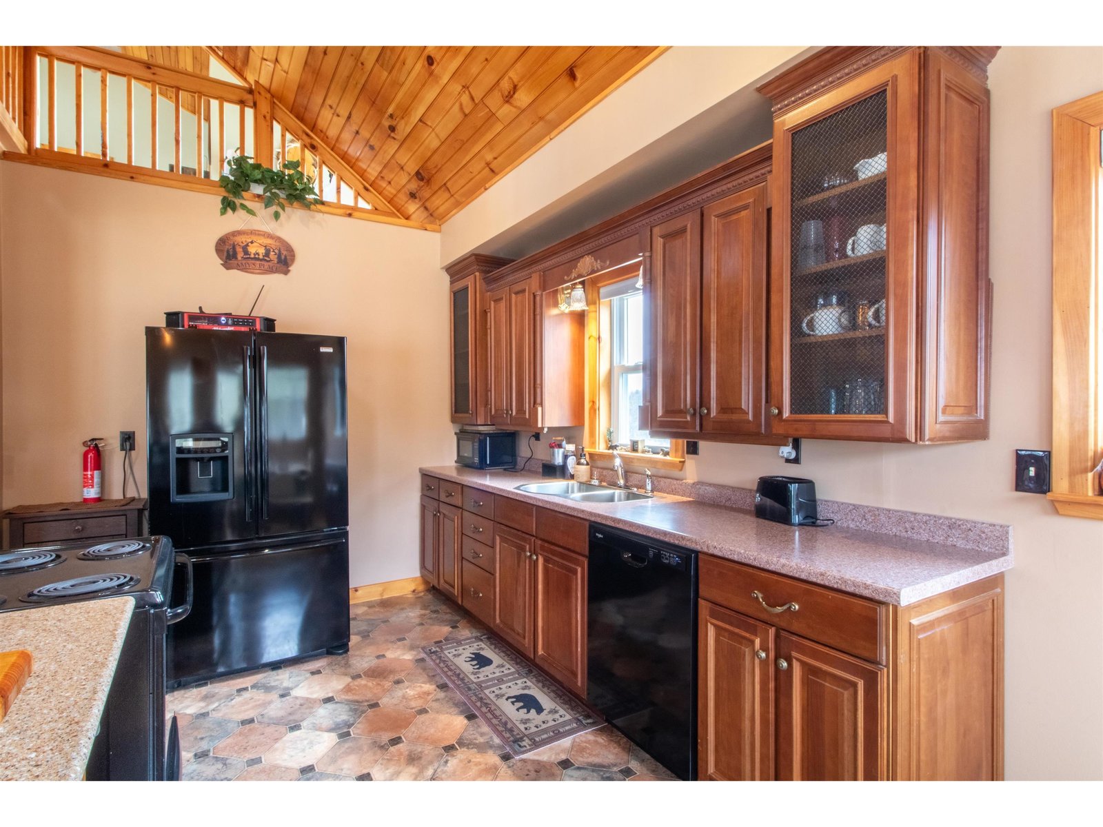 324 Lakeshore Drive