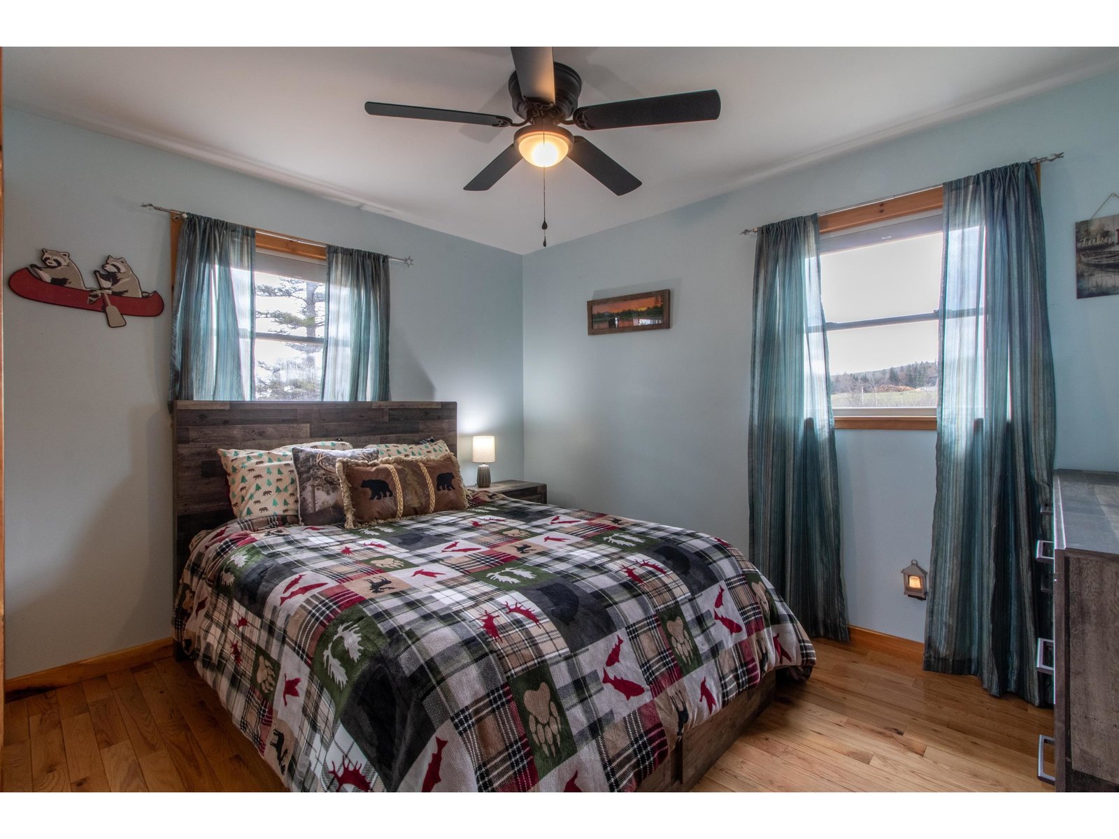 324 Lakeshore Drive