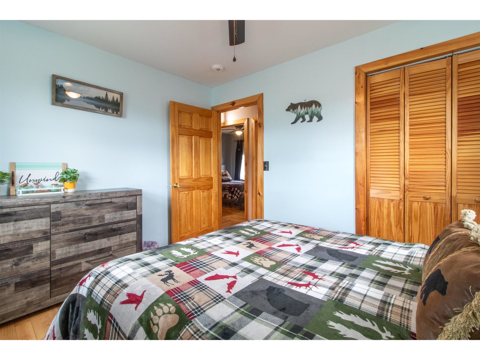 324 Lakeshore Drive