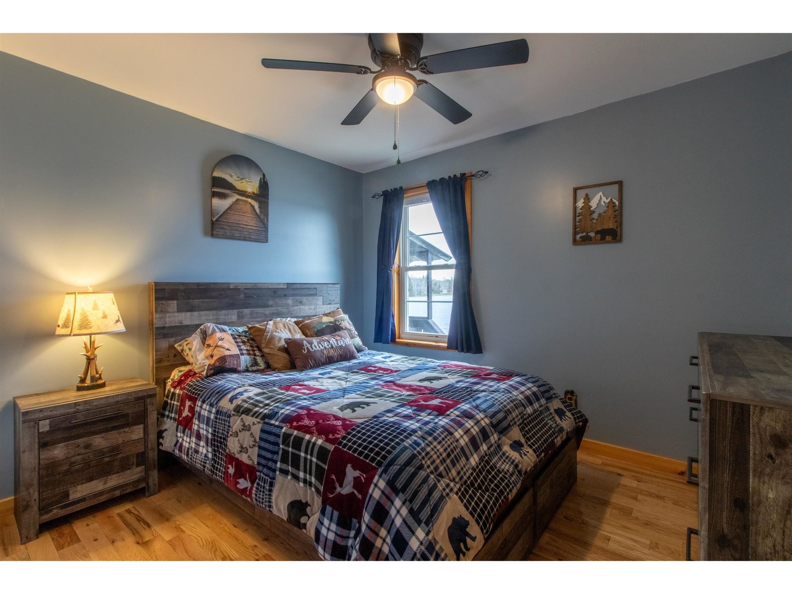 324 Lakeshore Drive