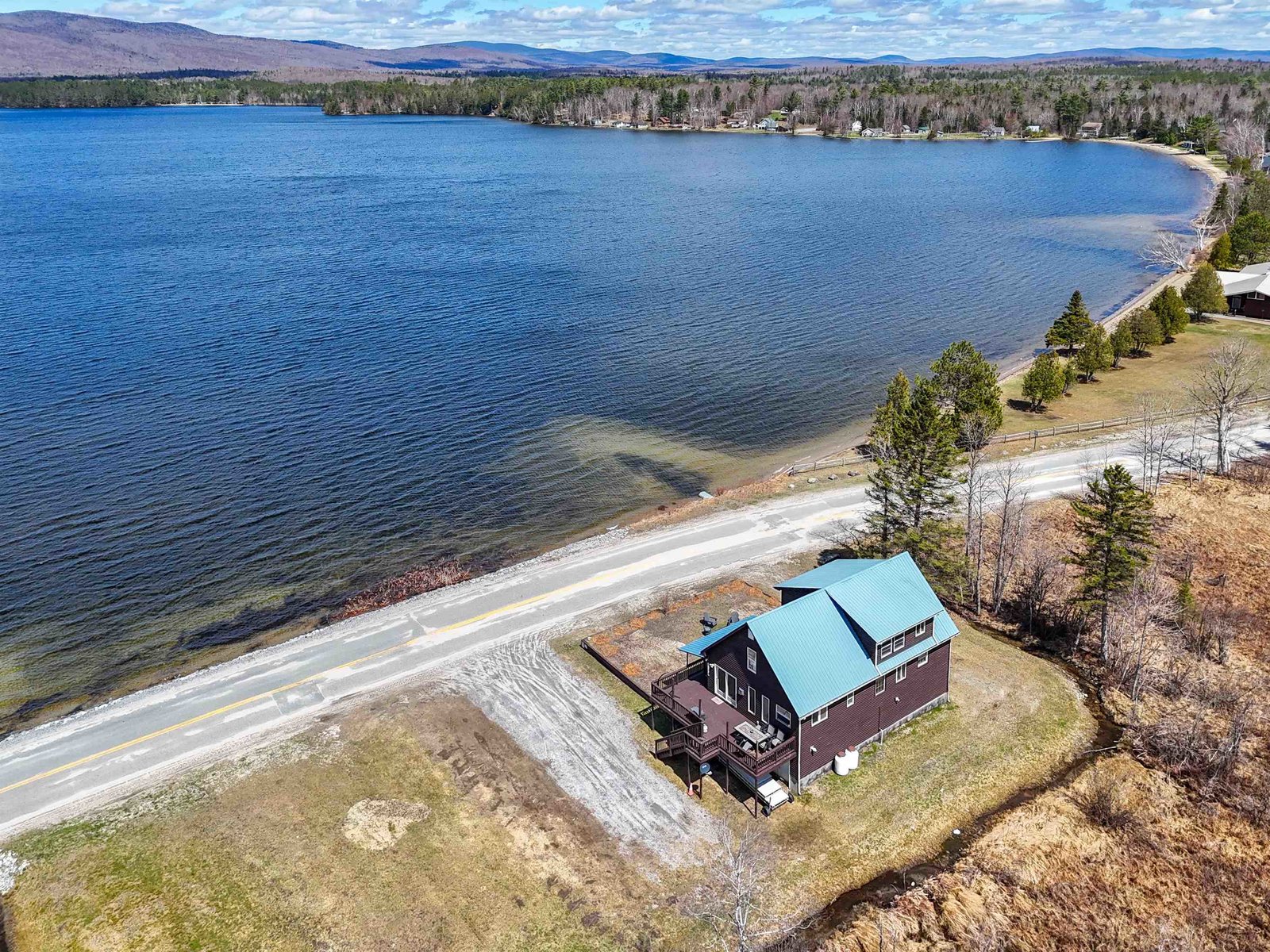 324 Lakeshore Drive