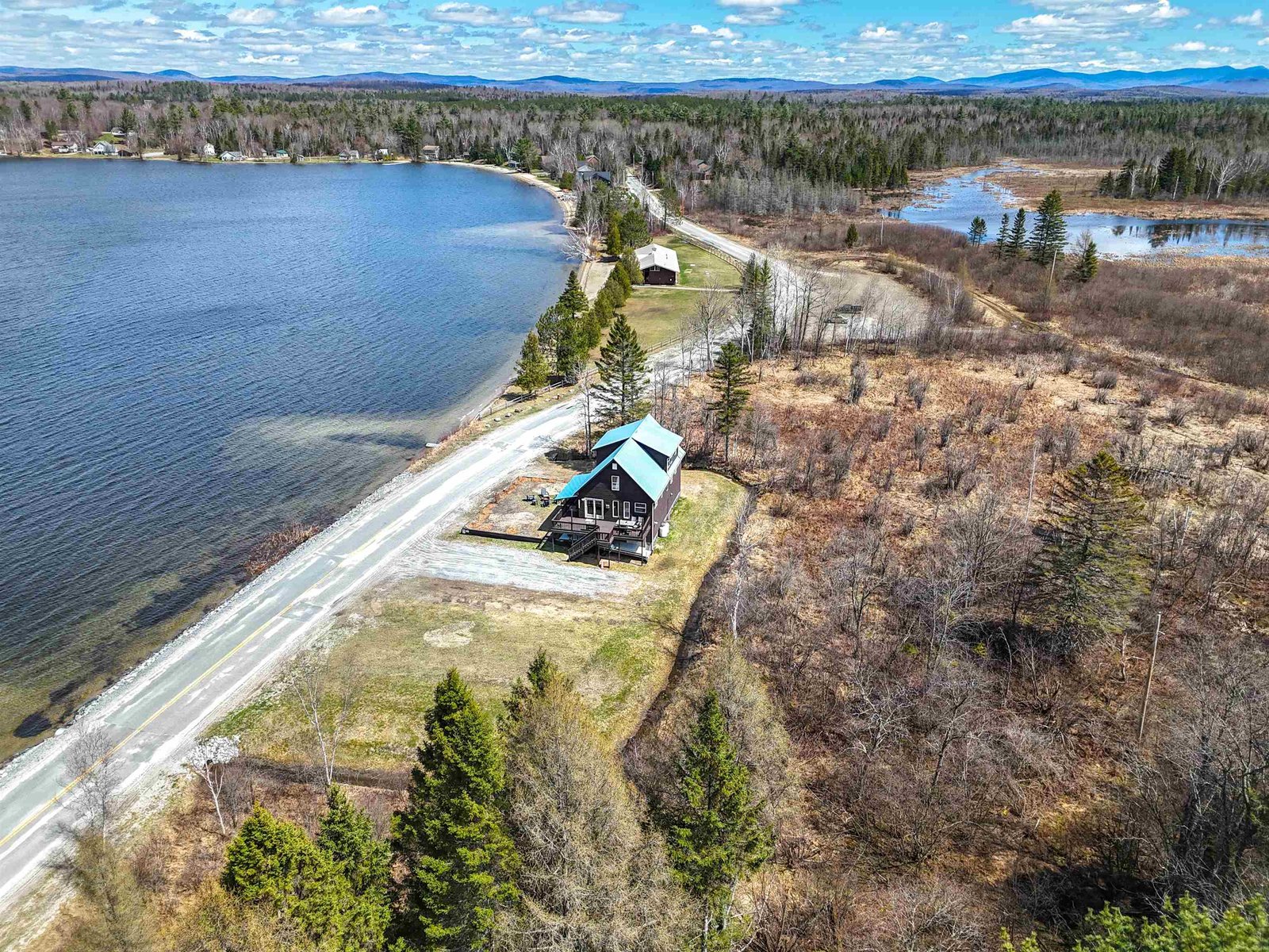324 Lakeshore Drive