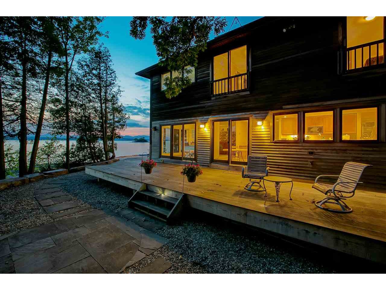 324 Wings Point