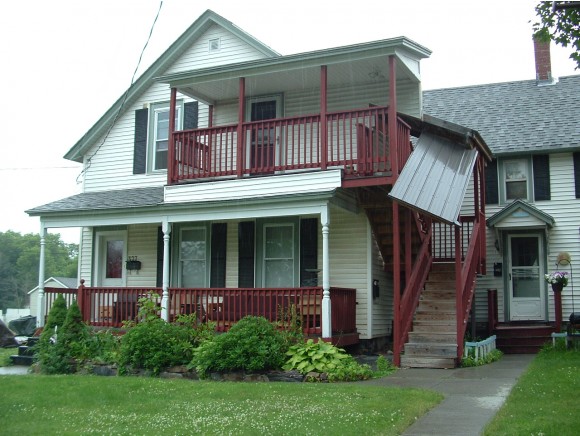 325-327 Lake