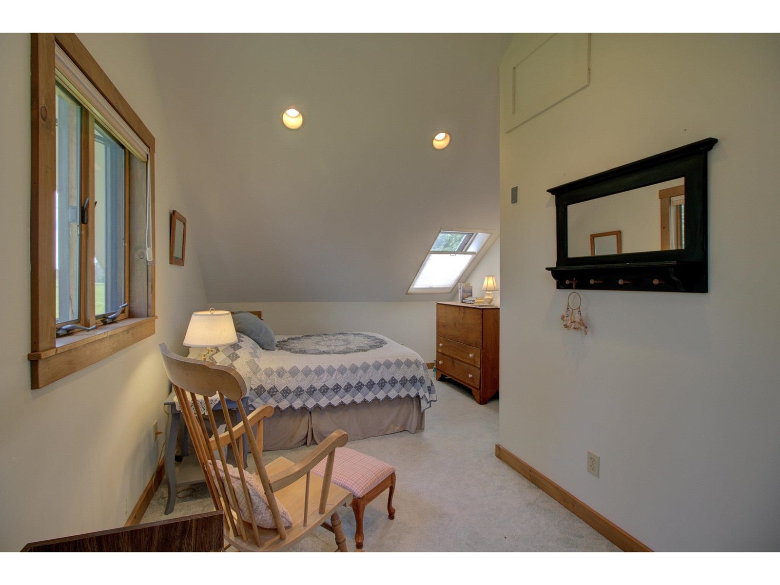 325 Oakridge Lane