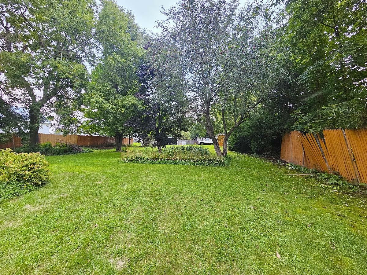 326 Pleasant Street