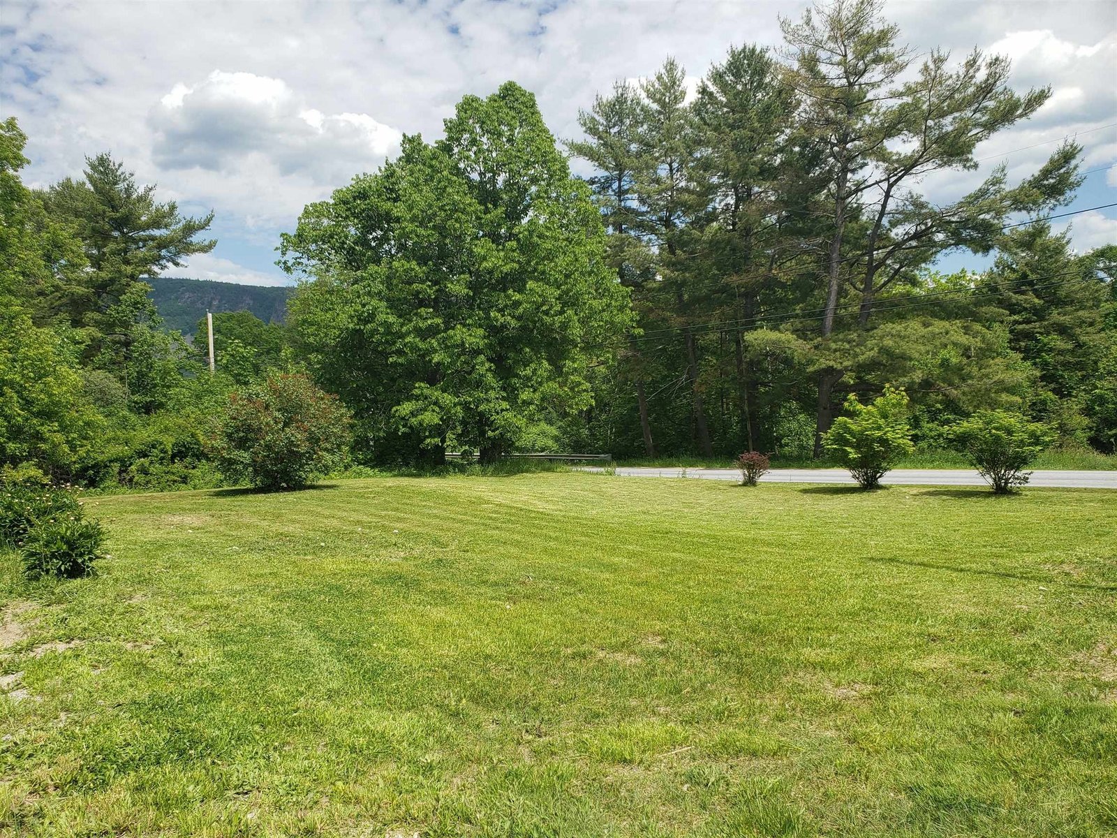326 River Road