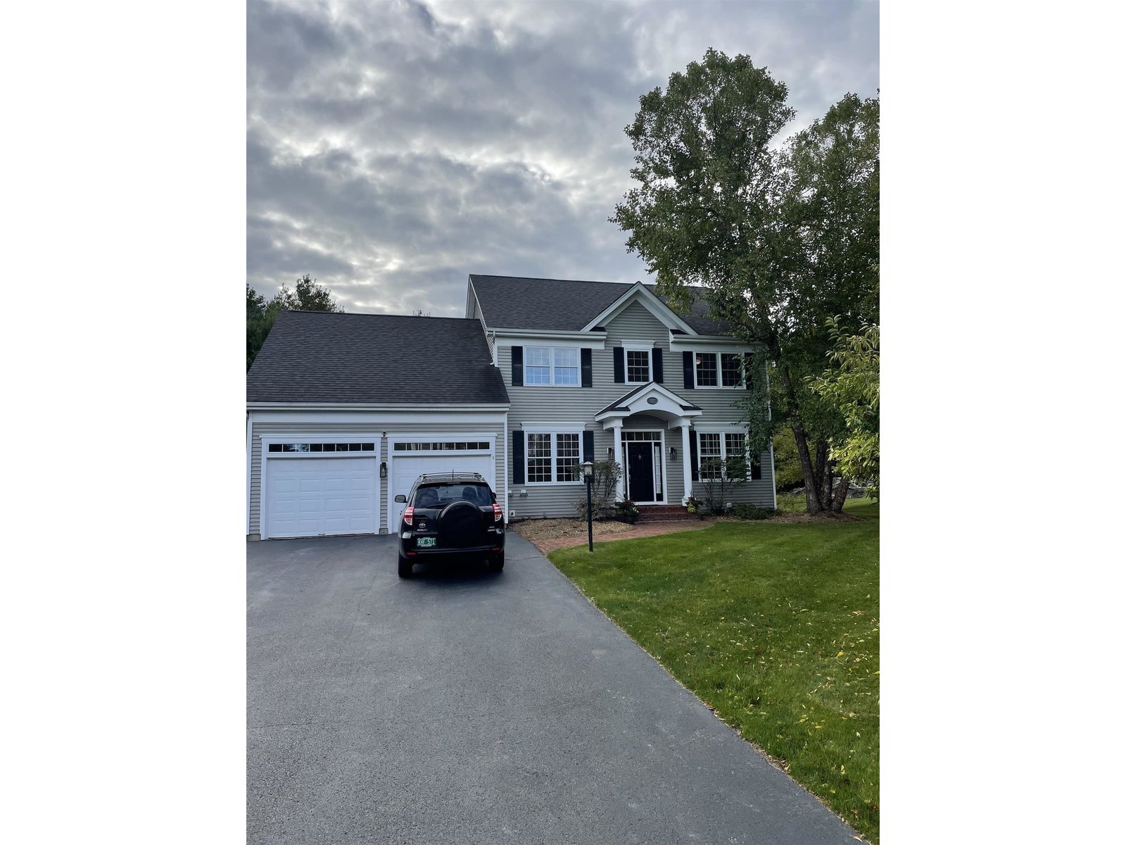 327 Cobblestone Circle
