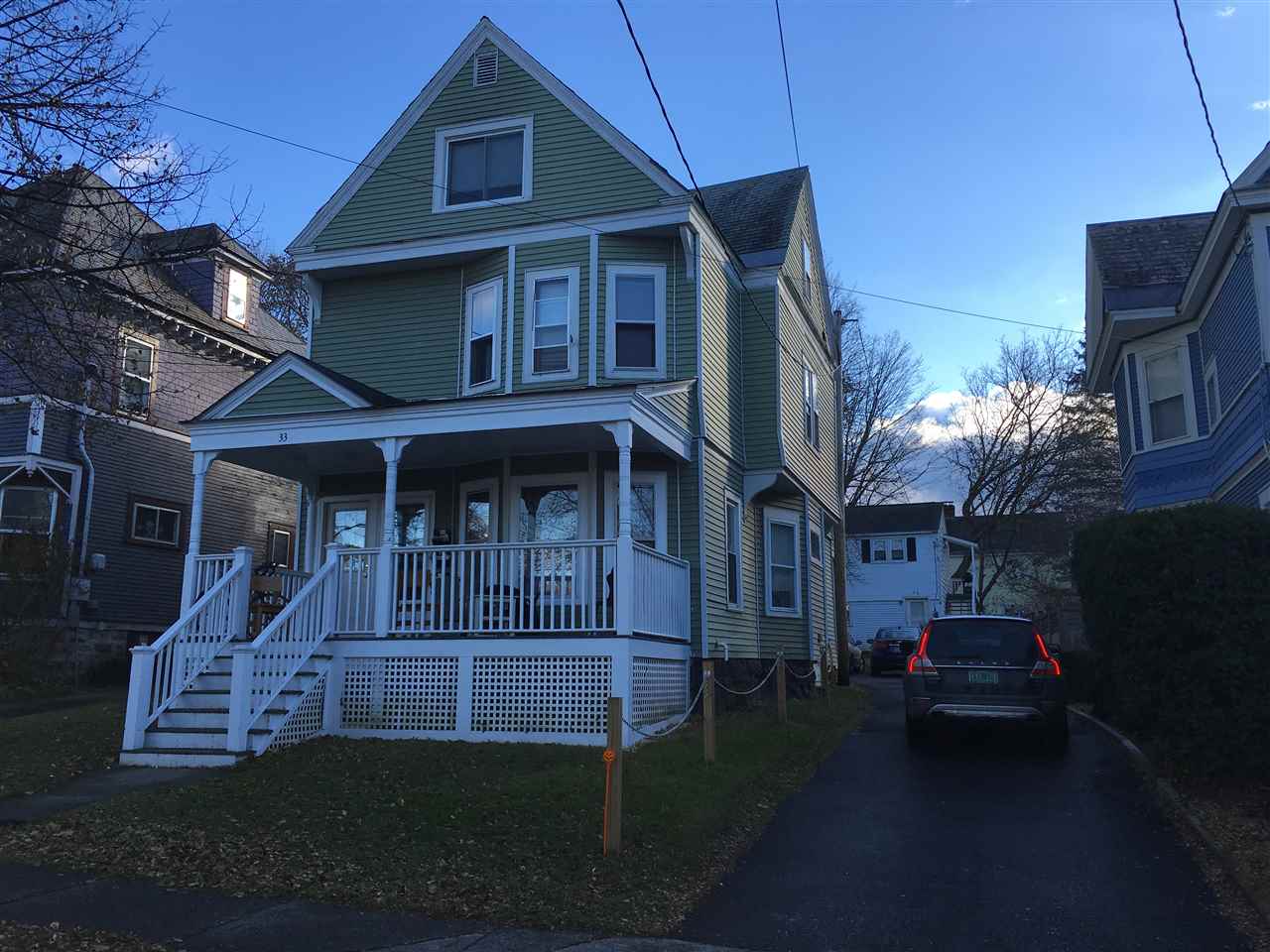 33 Brookes Avenue
