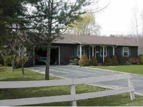 33 Brown Ave