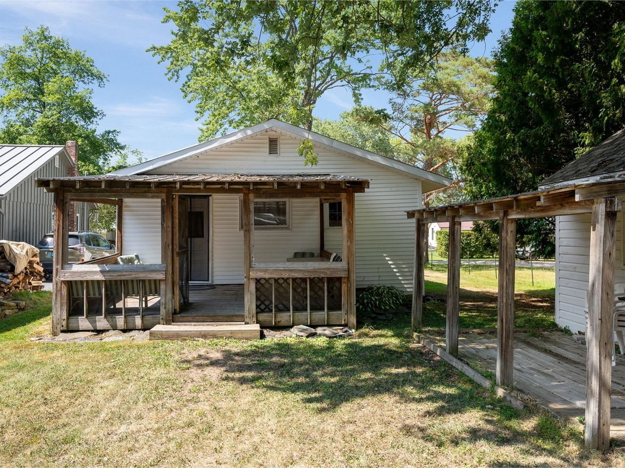 33 Campano Drive