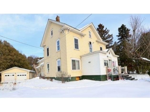 33 Grand Avenue, Swanton