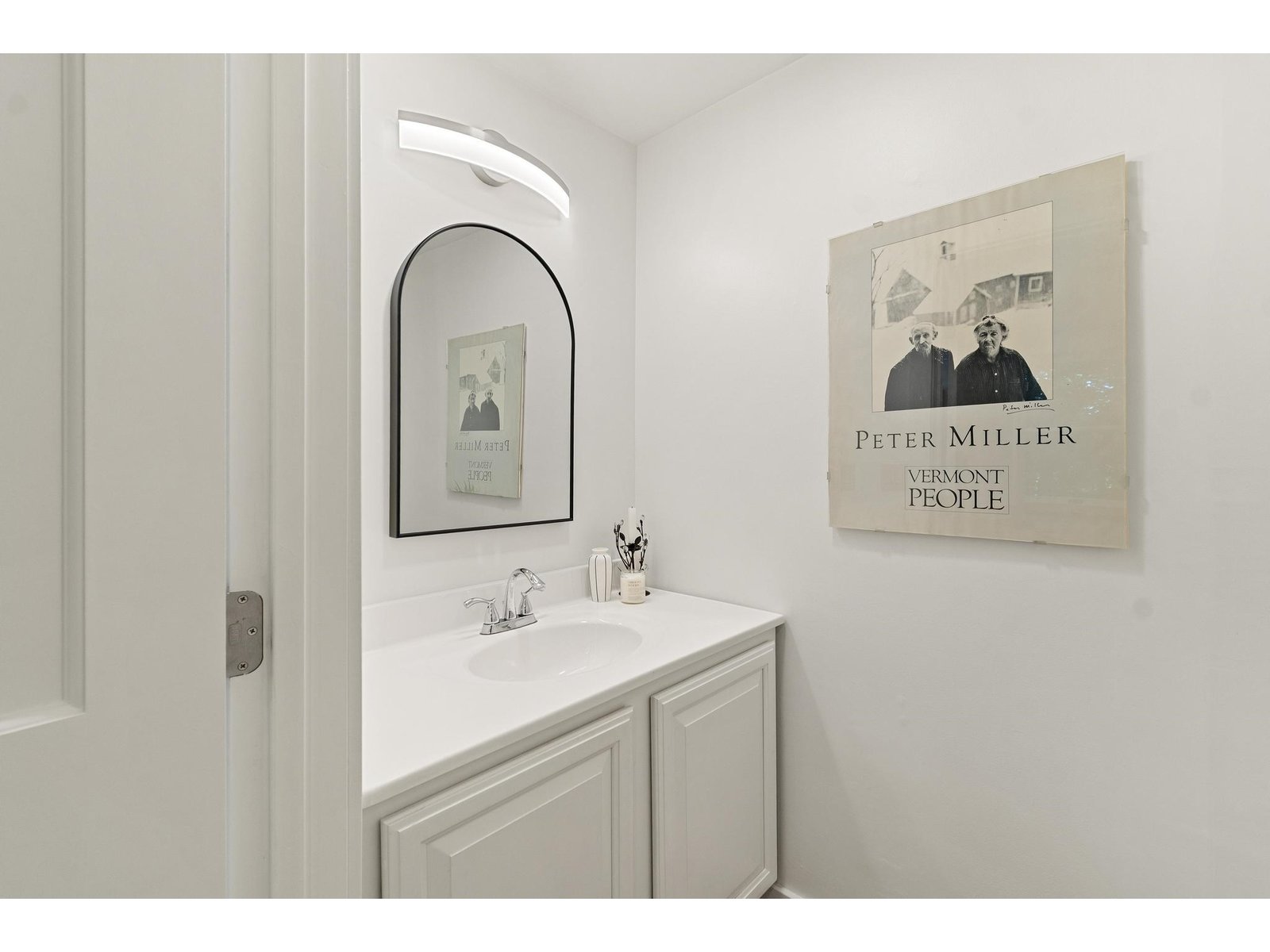 First Floor 1/2 Bathroom