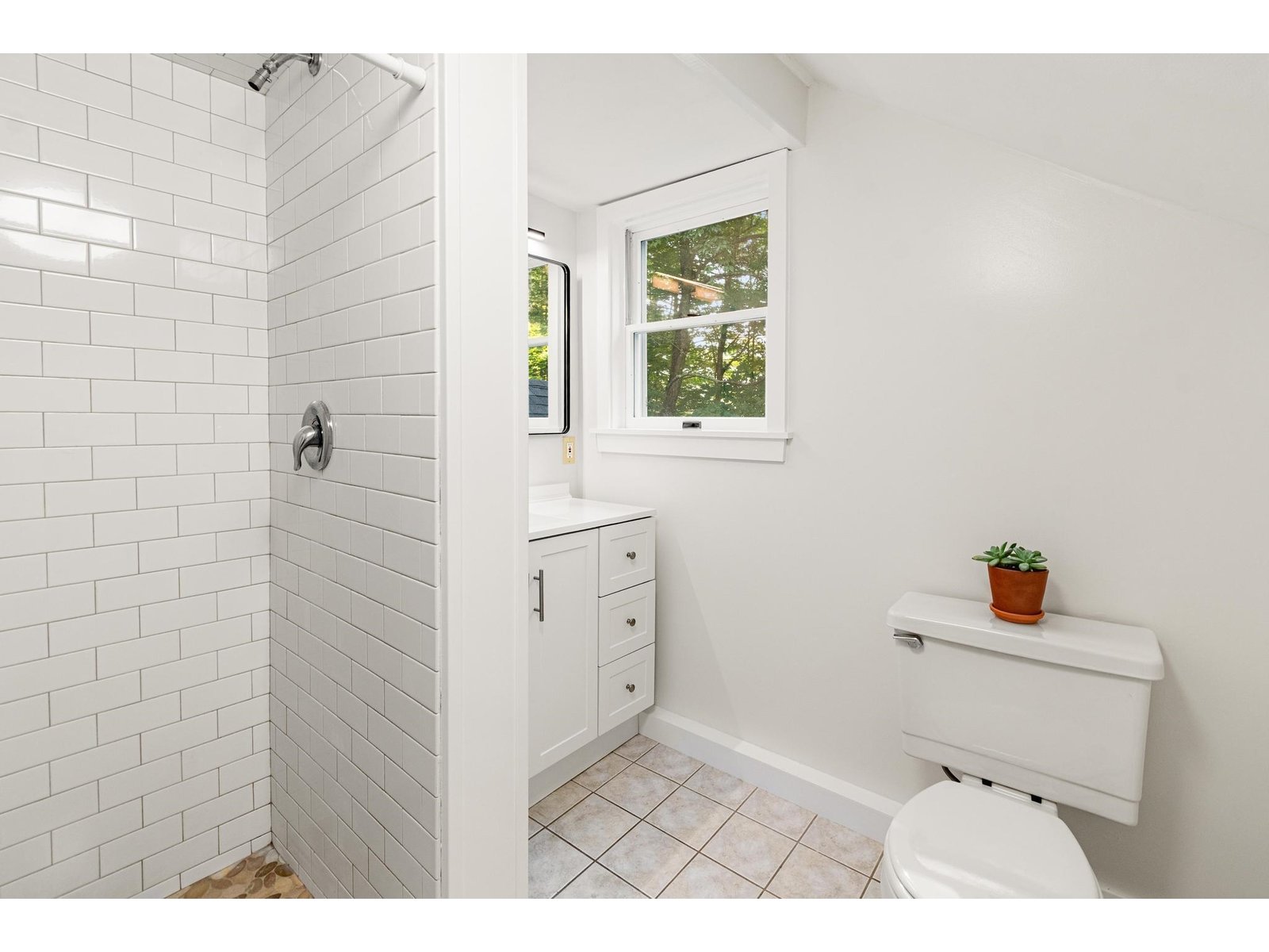 33 Hastings Road