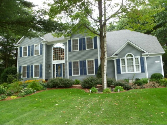 33 Lang Drive