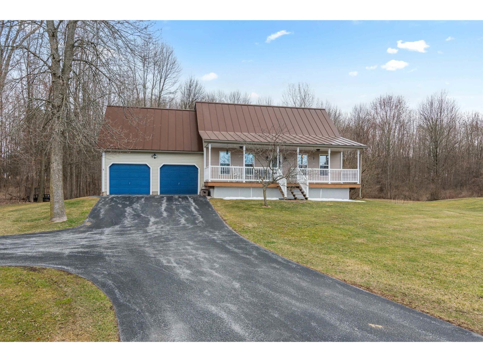 33 Little County Road