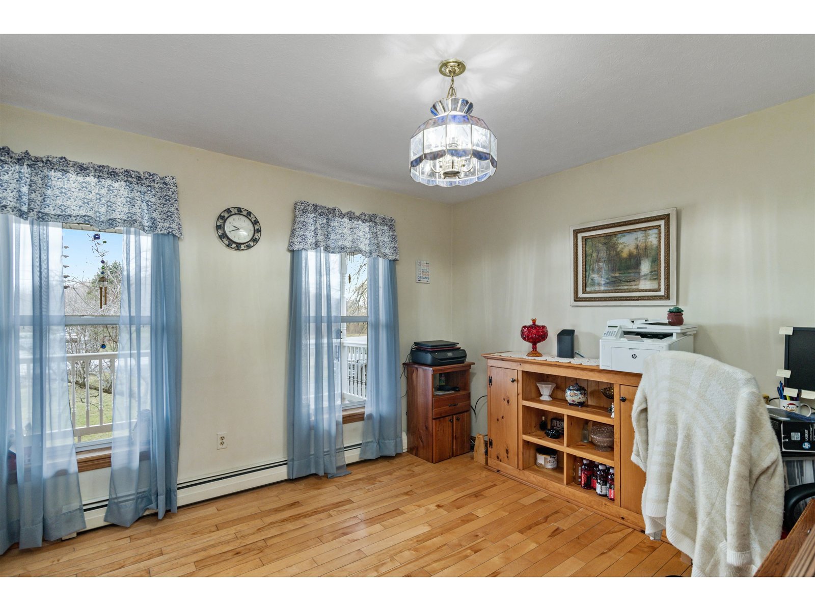 33 Little County Road