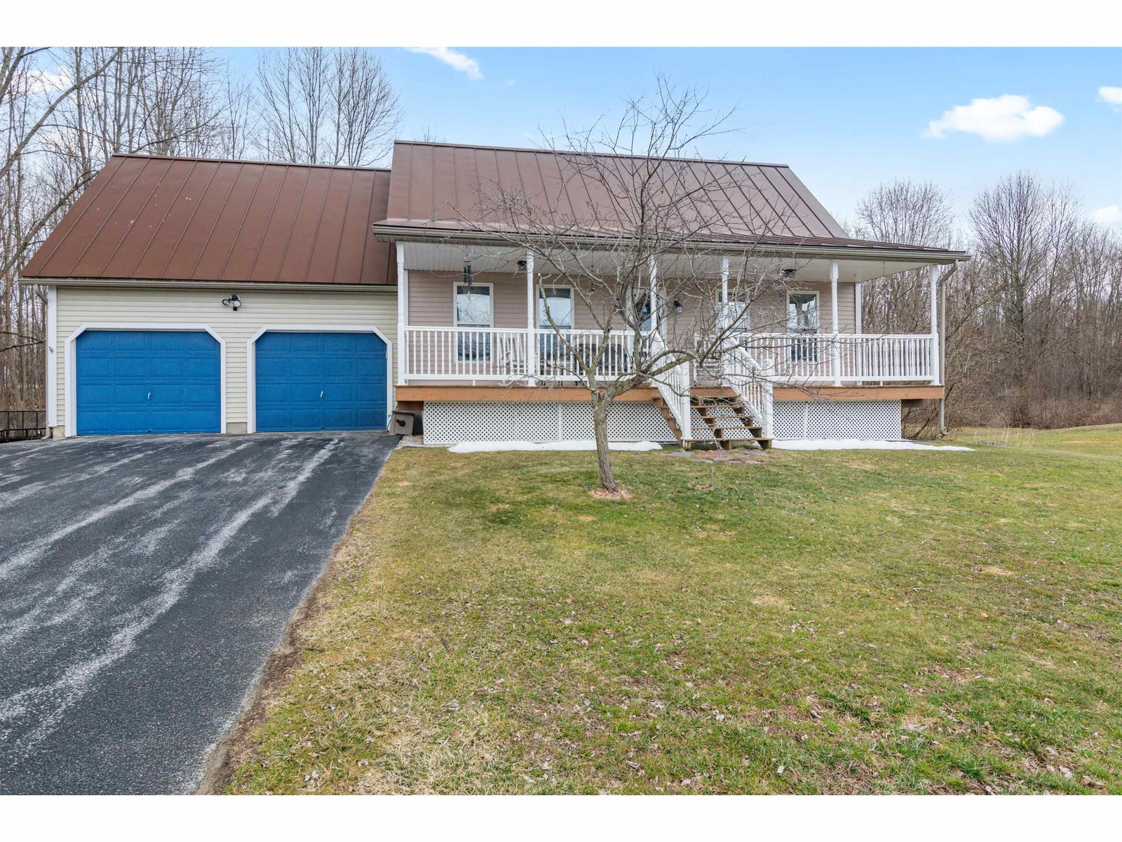 33 Little County Road