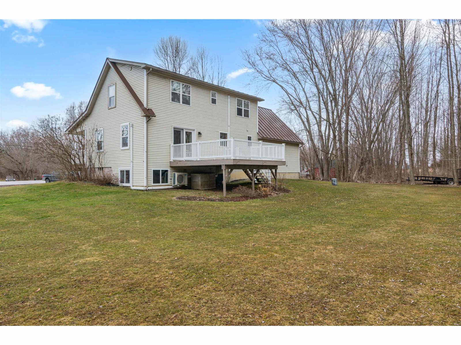 33 Little County Road