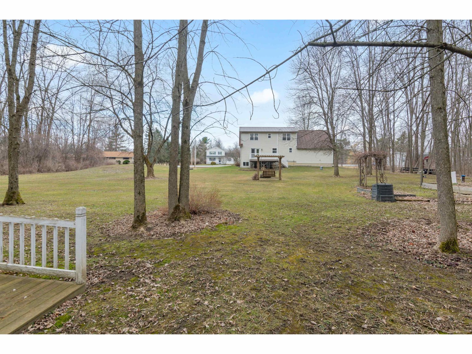 33 Little County Road