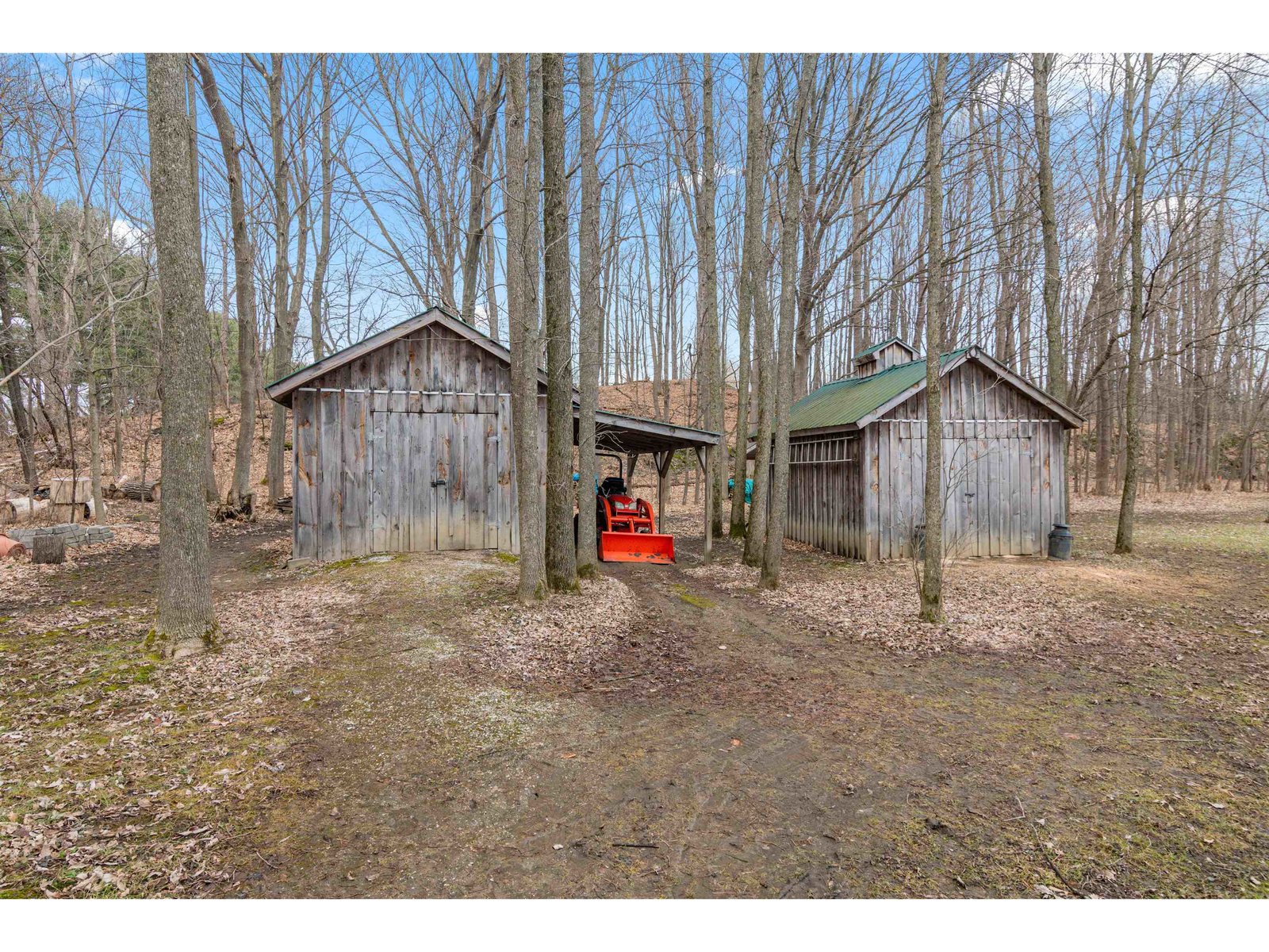 33 Little County Road