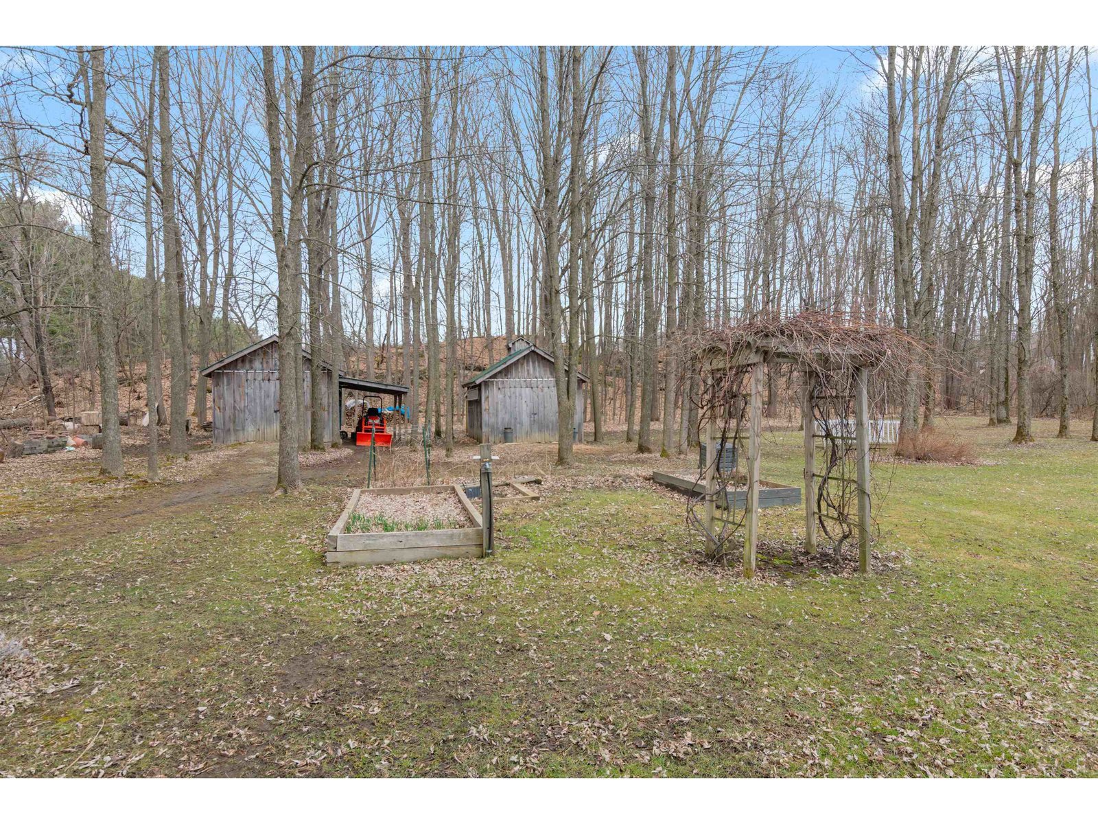 33 Little County Road