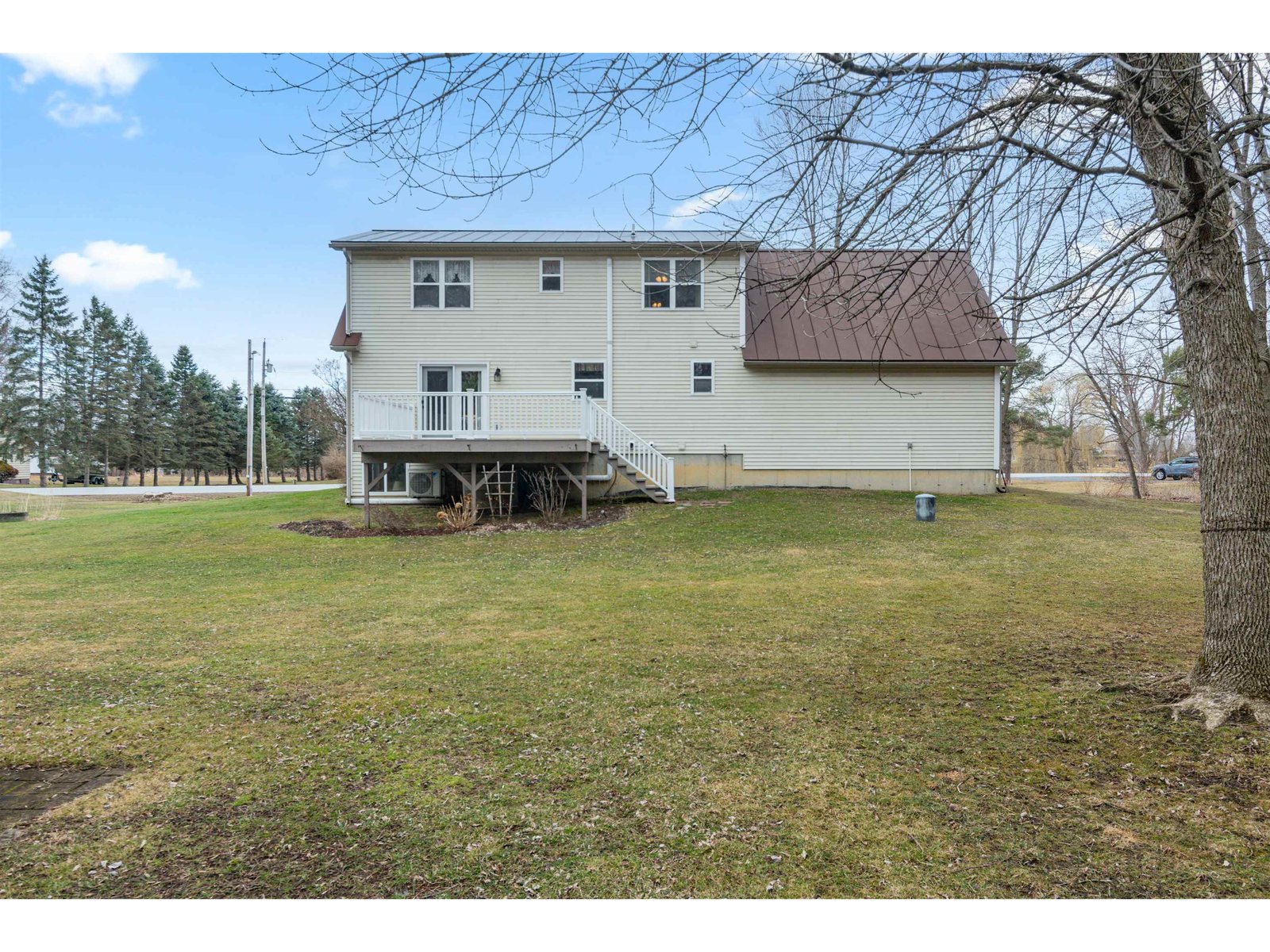 33 Little County Road