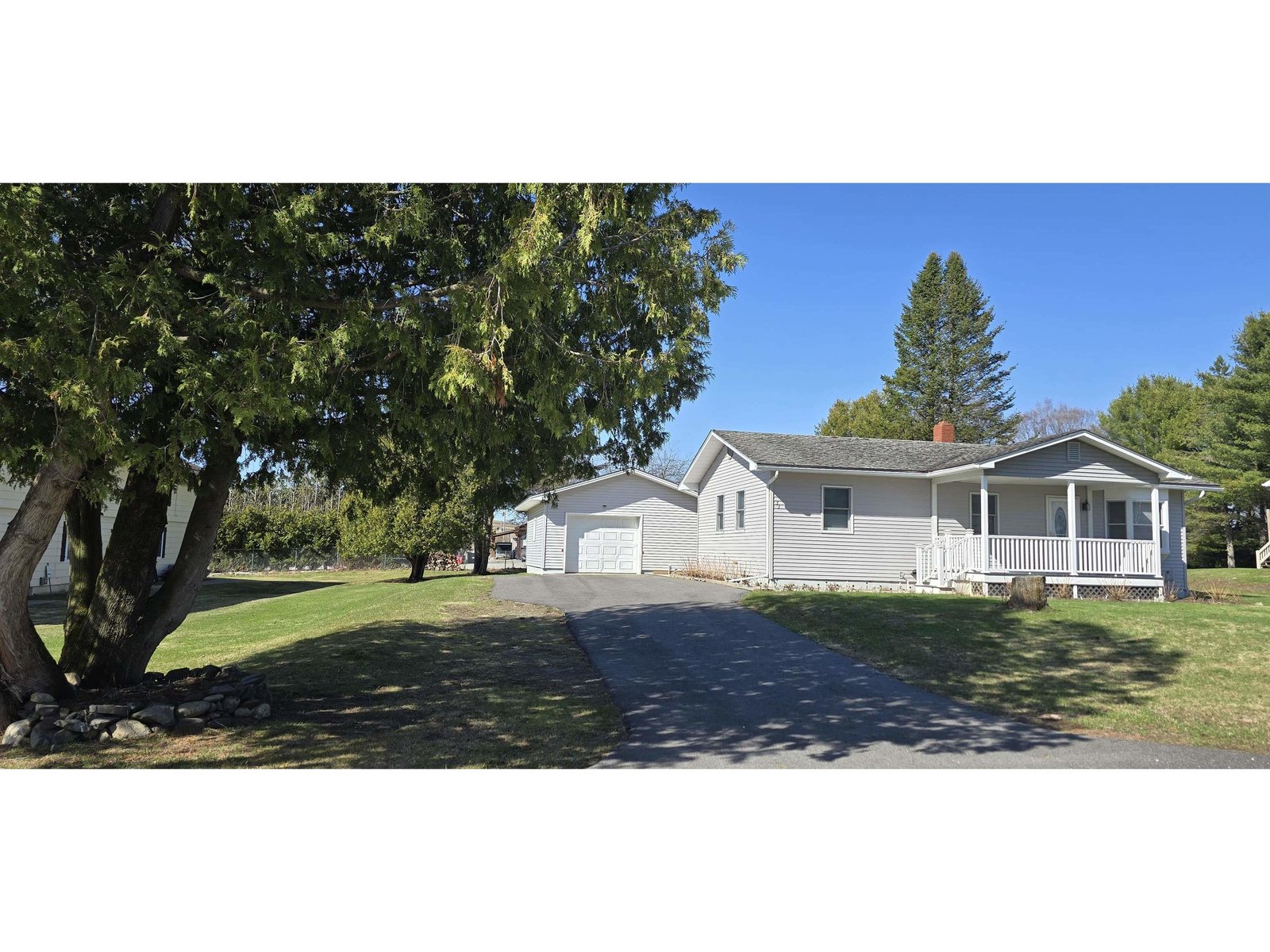 33 Lynwood Drive