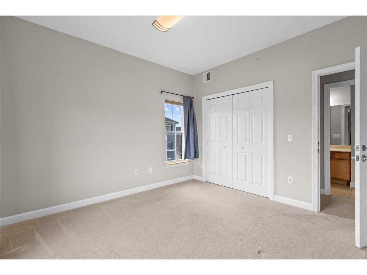 33 Naomis Way, Unit 302