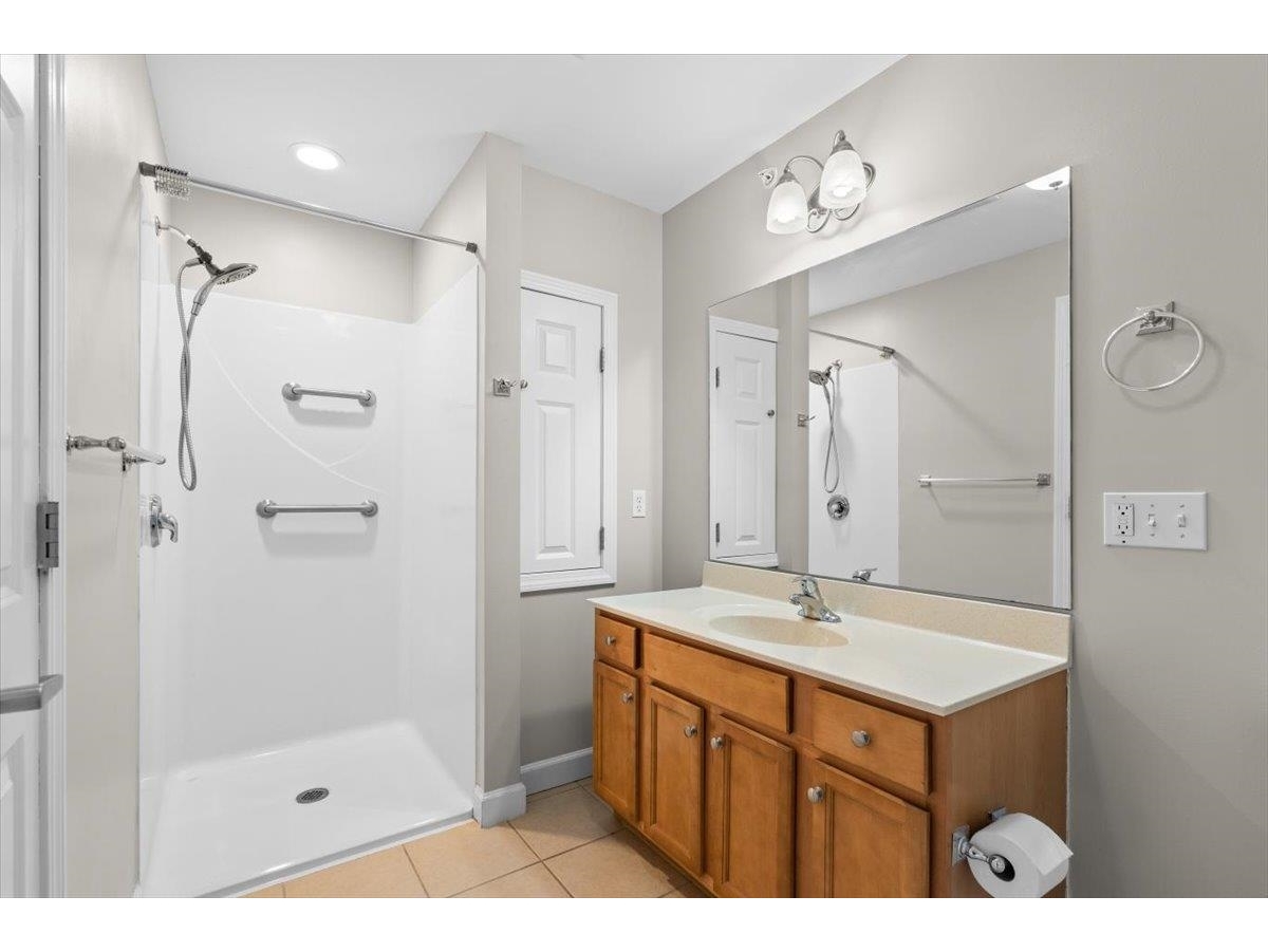 33 Naomis Way, Unit 302