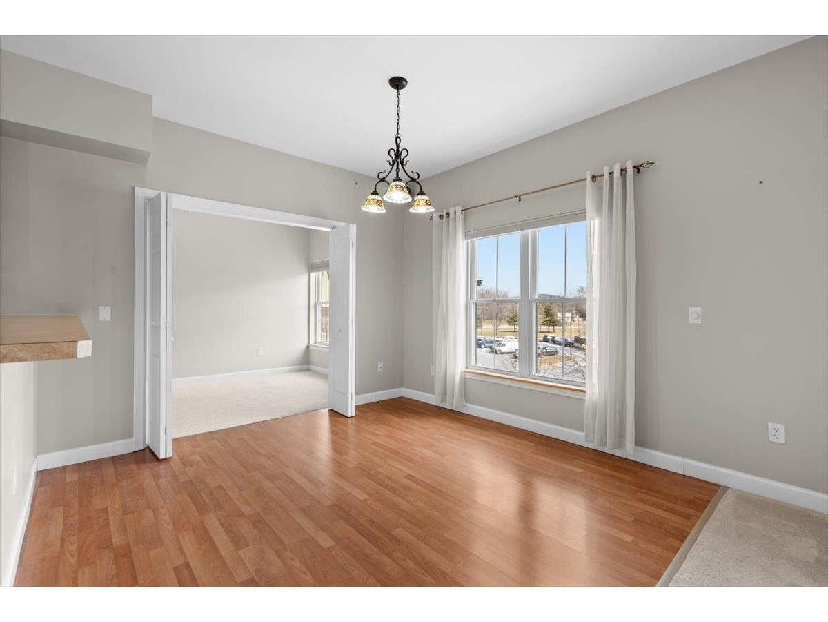 33 Naomis Way, Unit 302