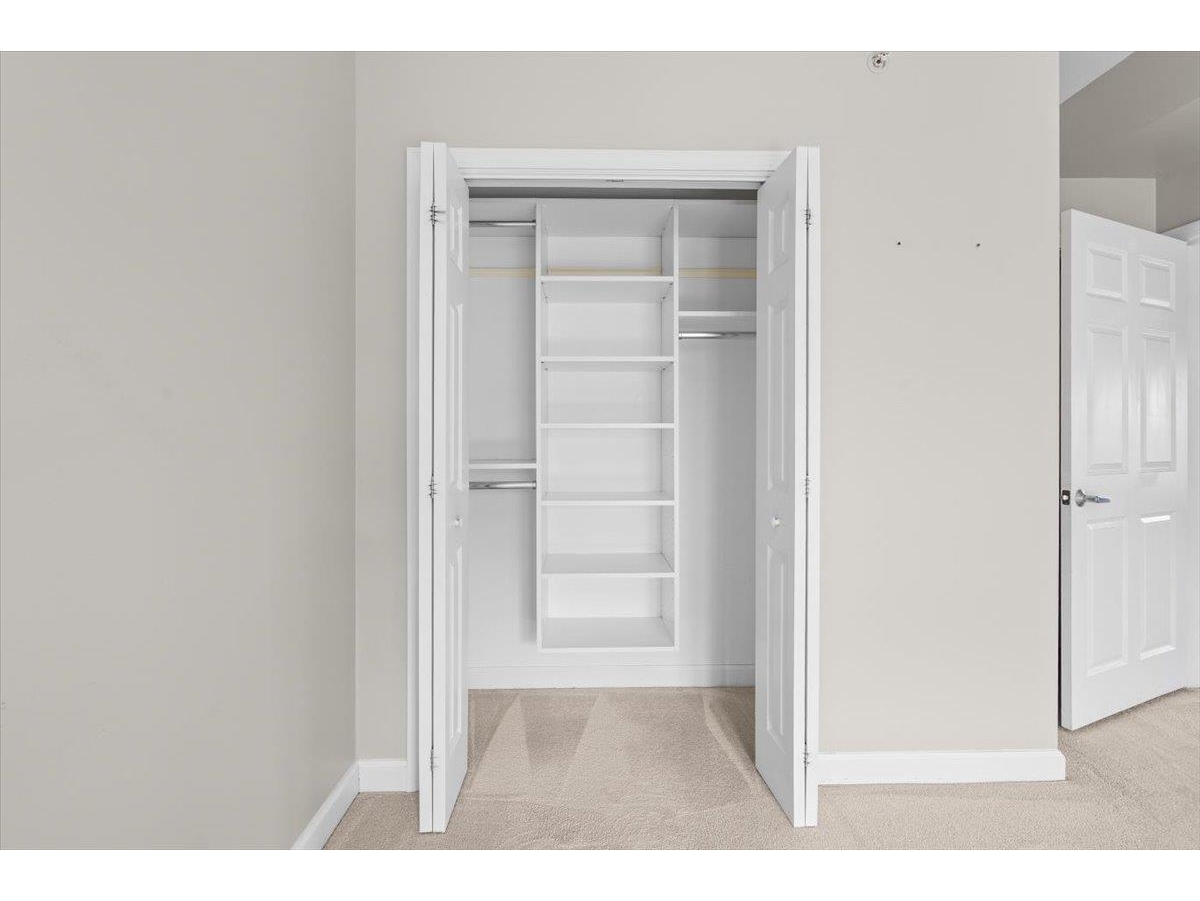 33 Naomis Way, Unit 302