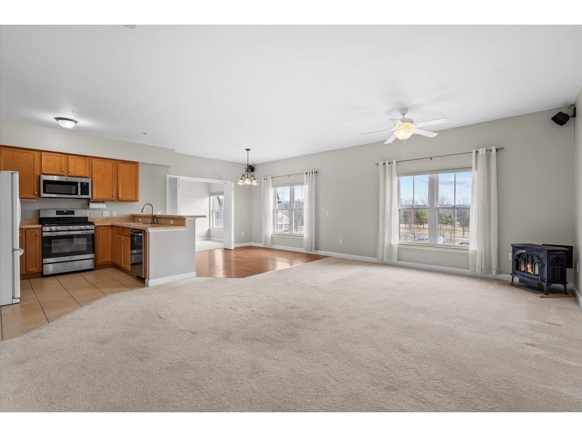 33 Naomis Way, Unit 302