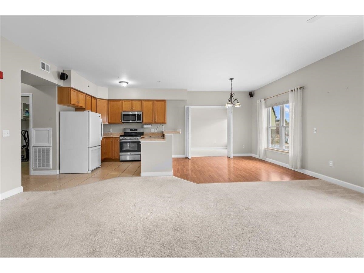 33 Naomis Way, Unit 302