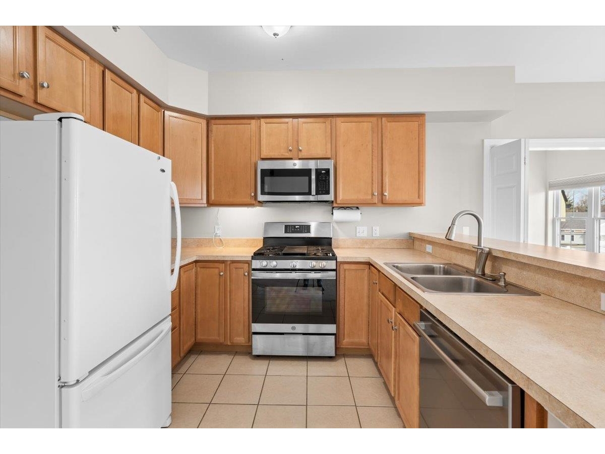 33 Naomis Way, Unit 302