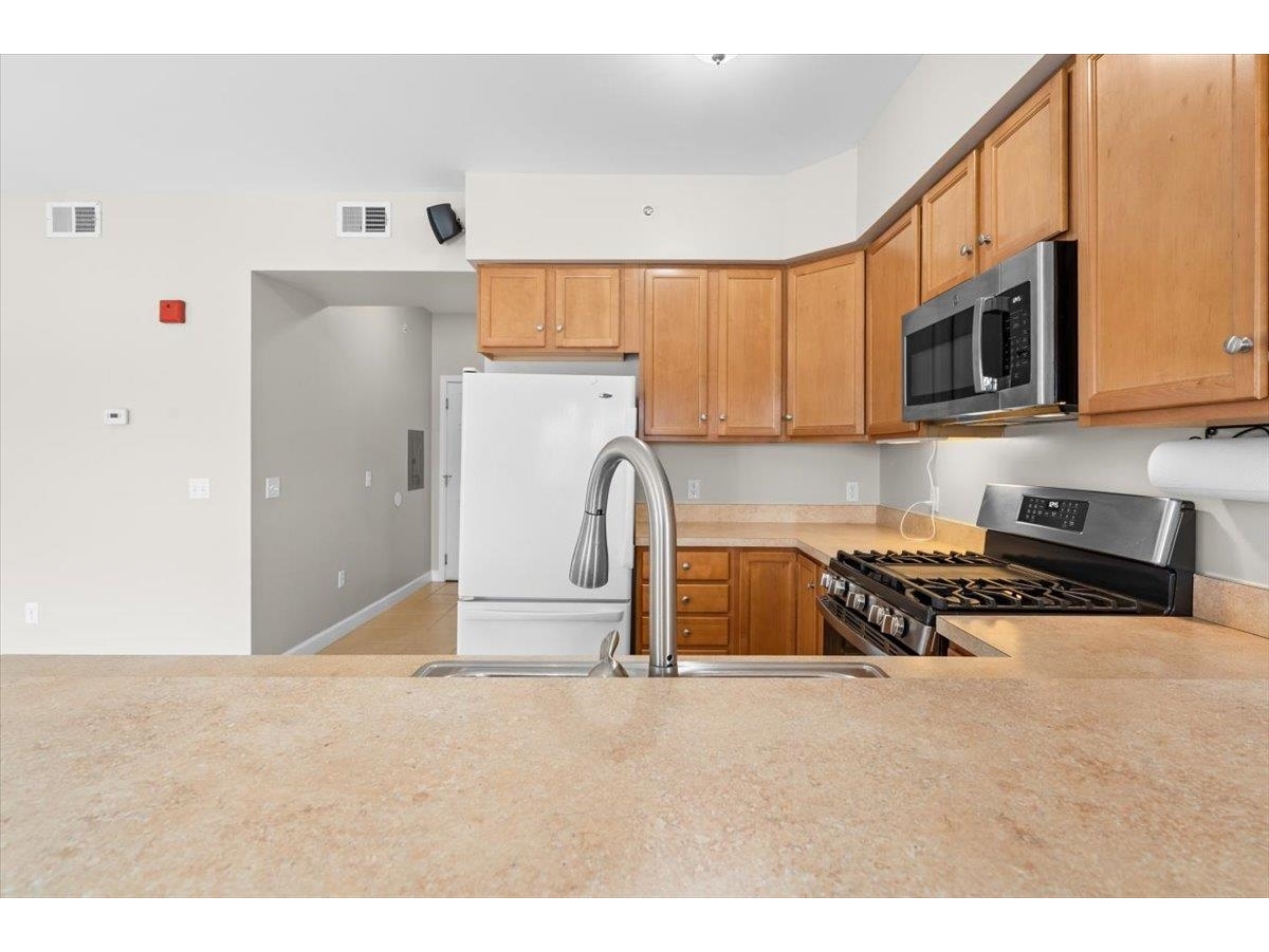33 Naomis Way, Unit 302