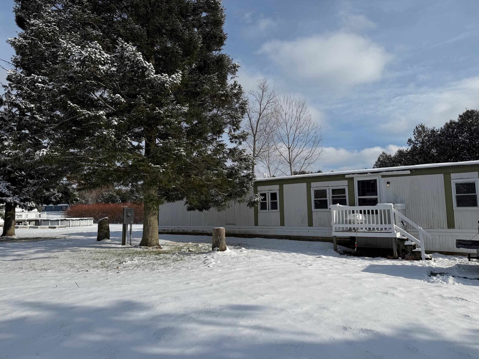 33 Rhodeside Acres