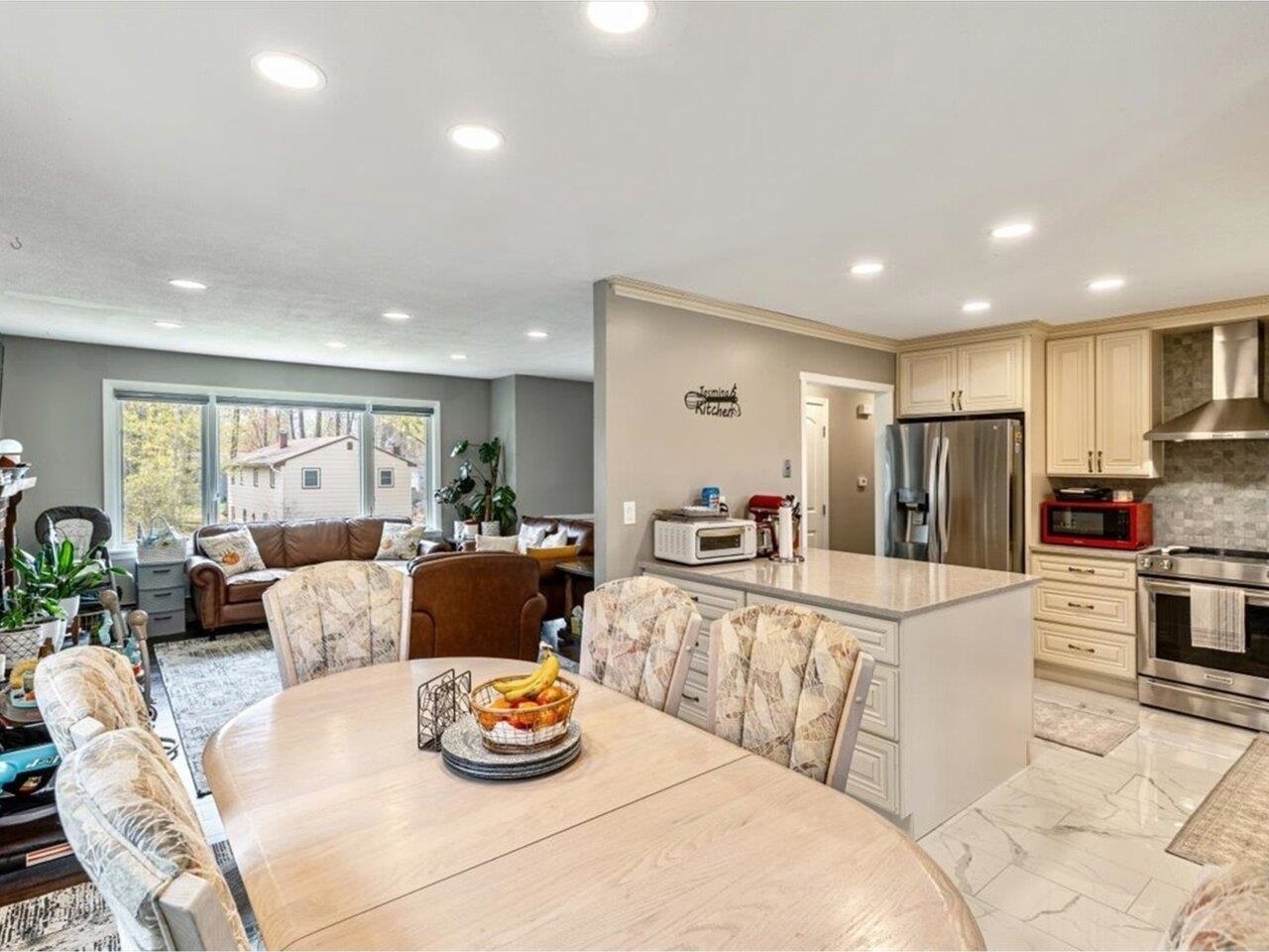 33 Rosewood Lane