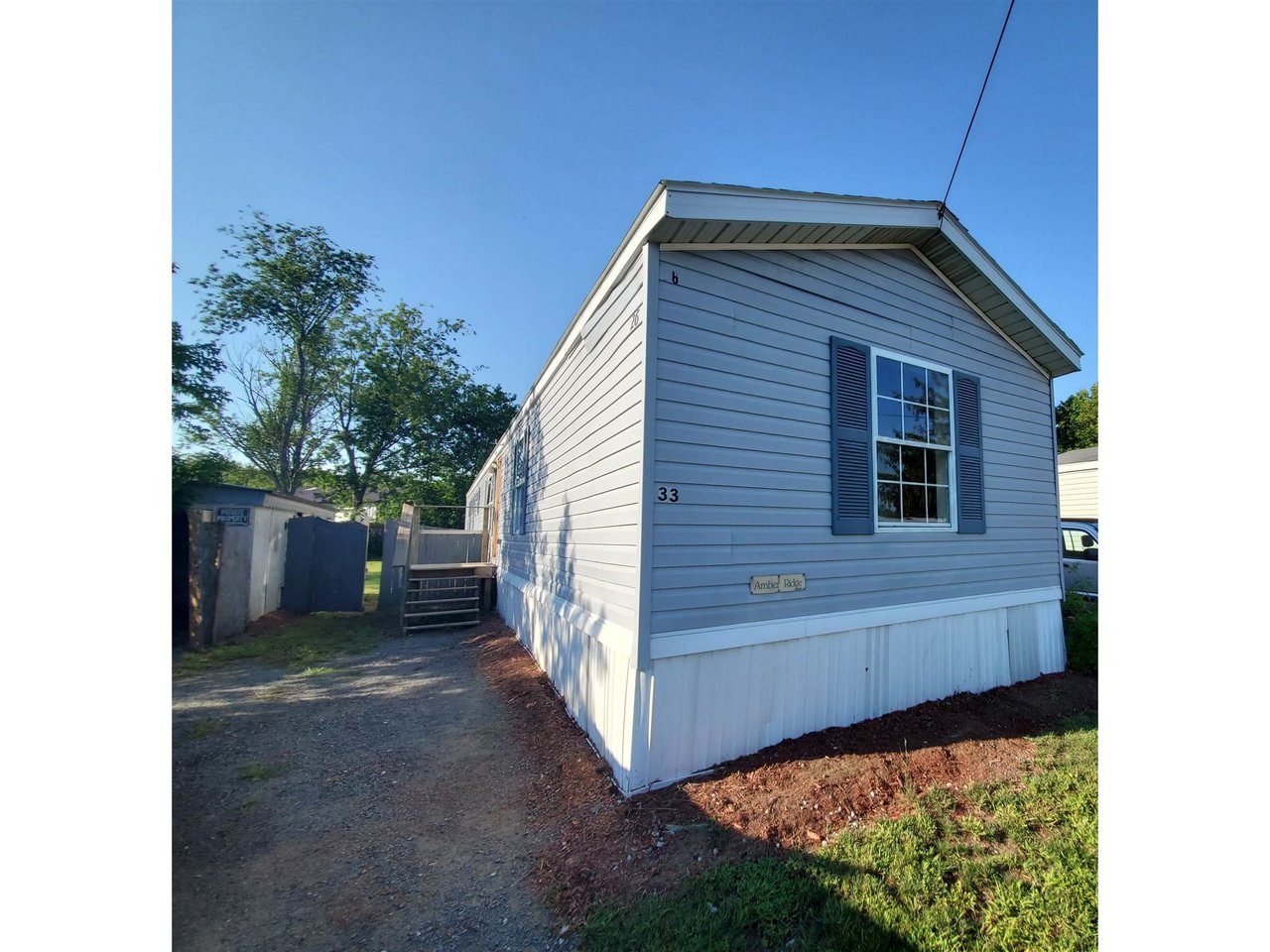 33 Sparrow Circle