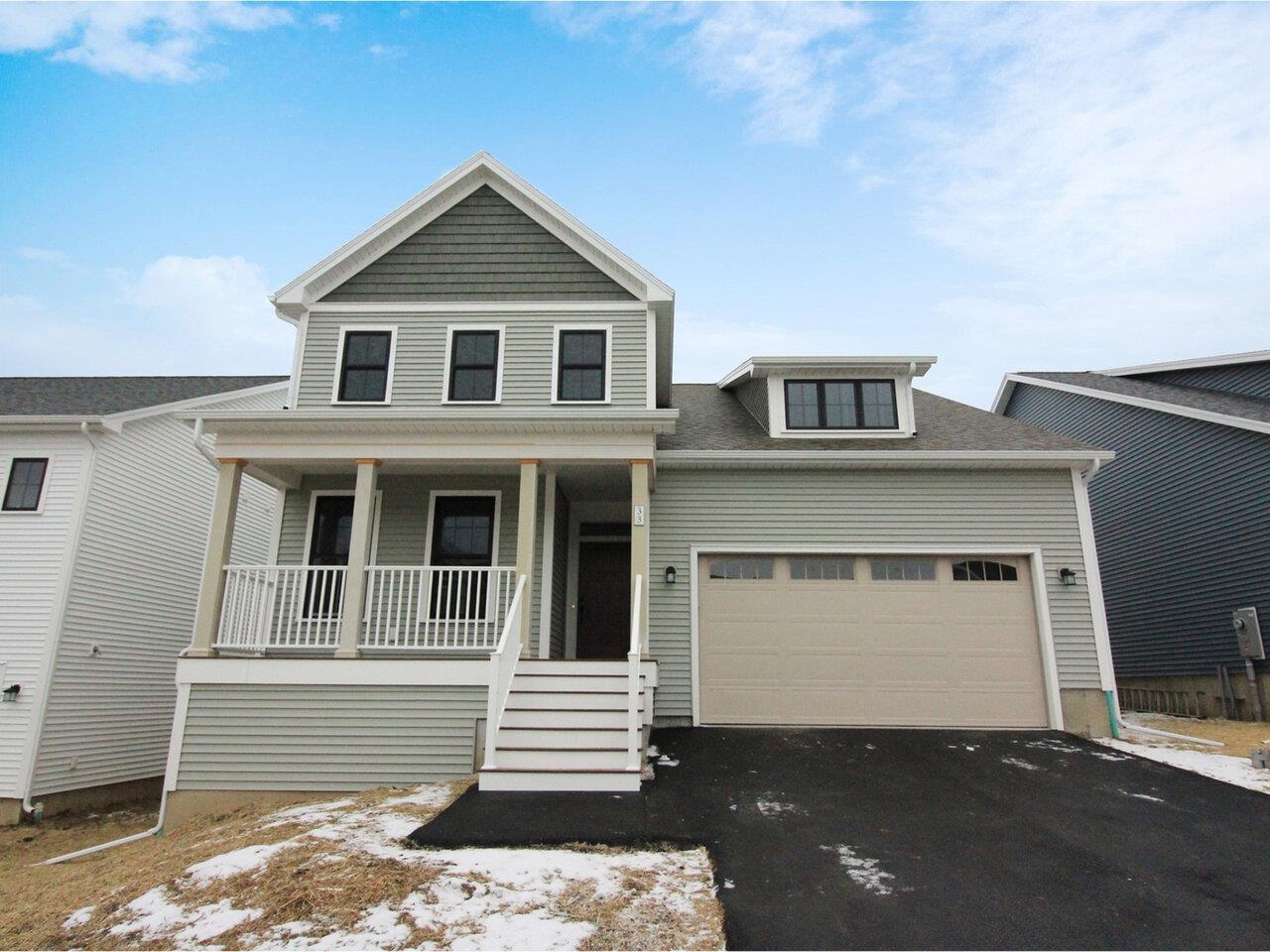33 Split Rock Court