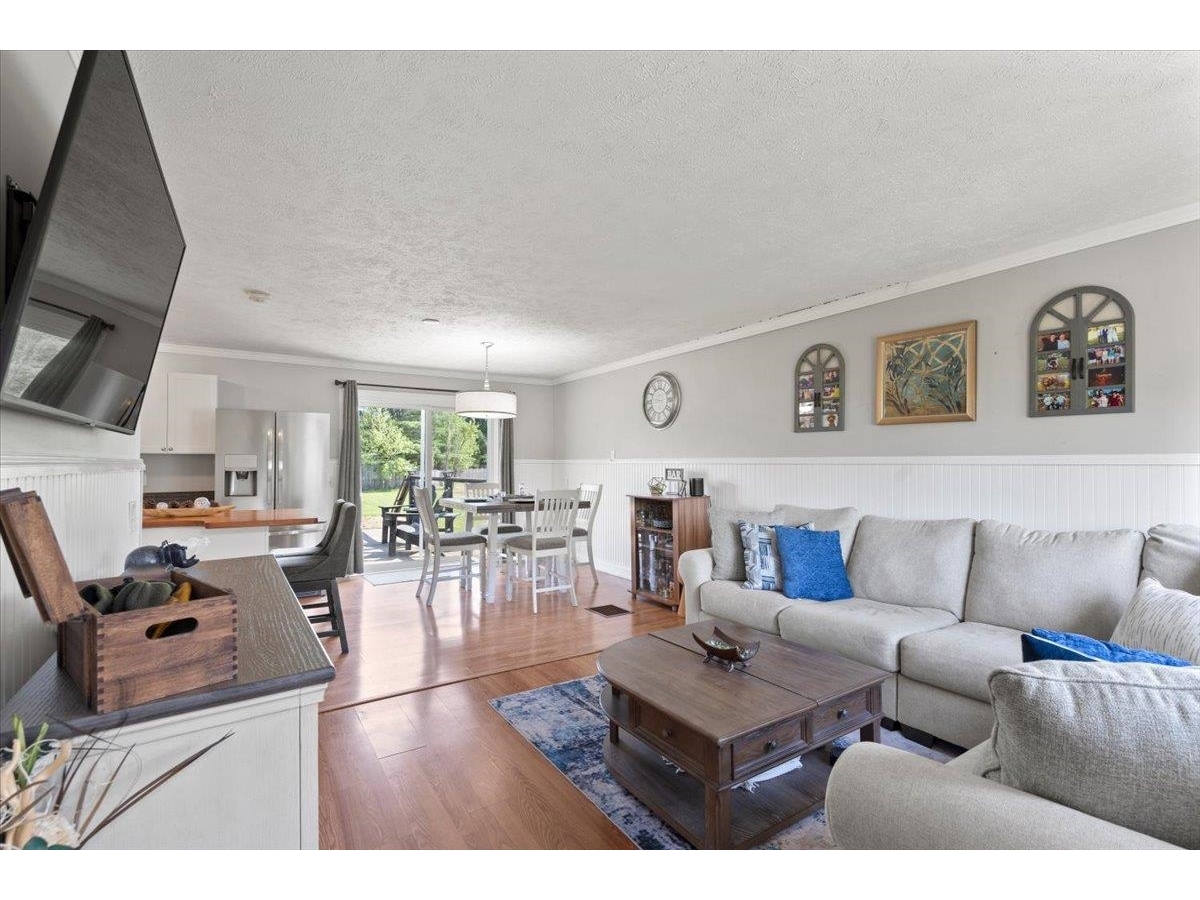 Spacious Living Room