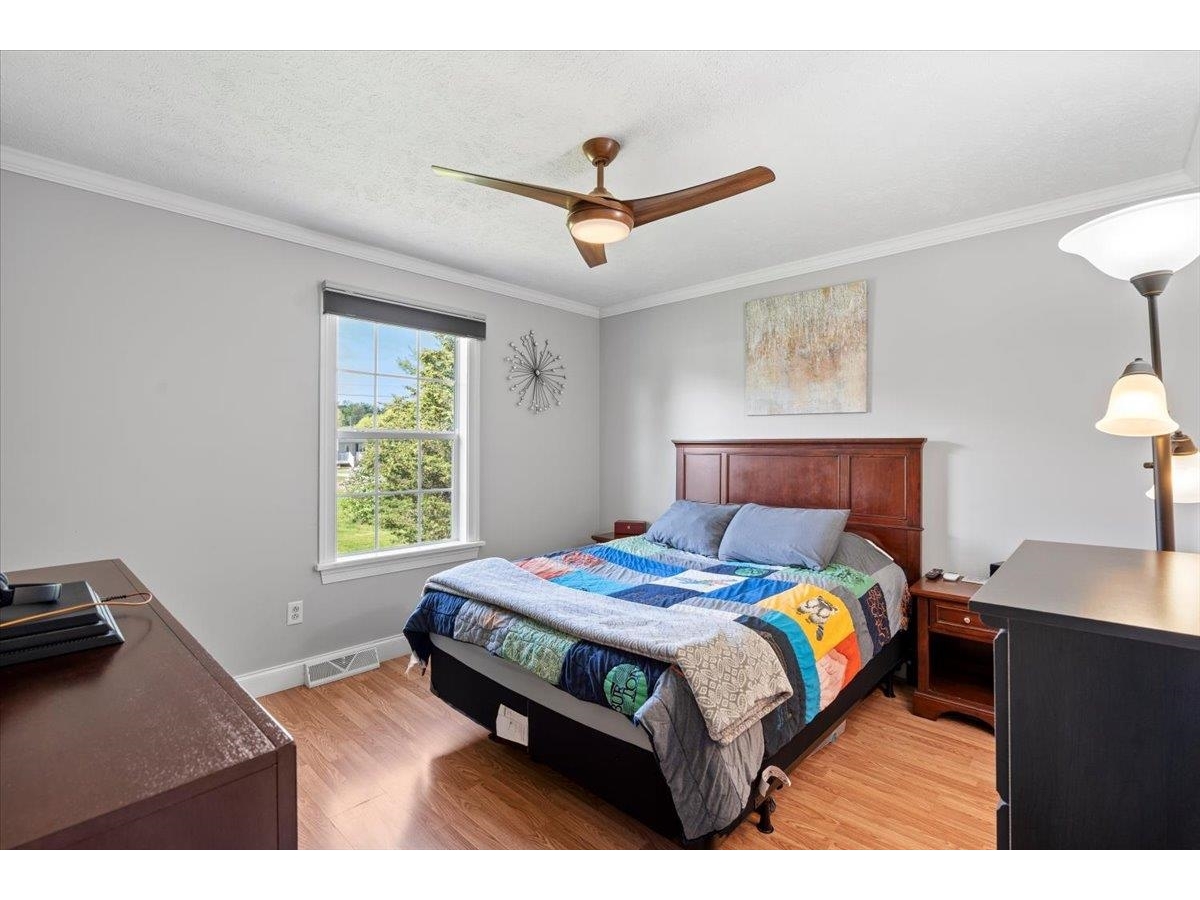 33 Sunset Circle