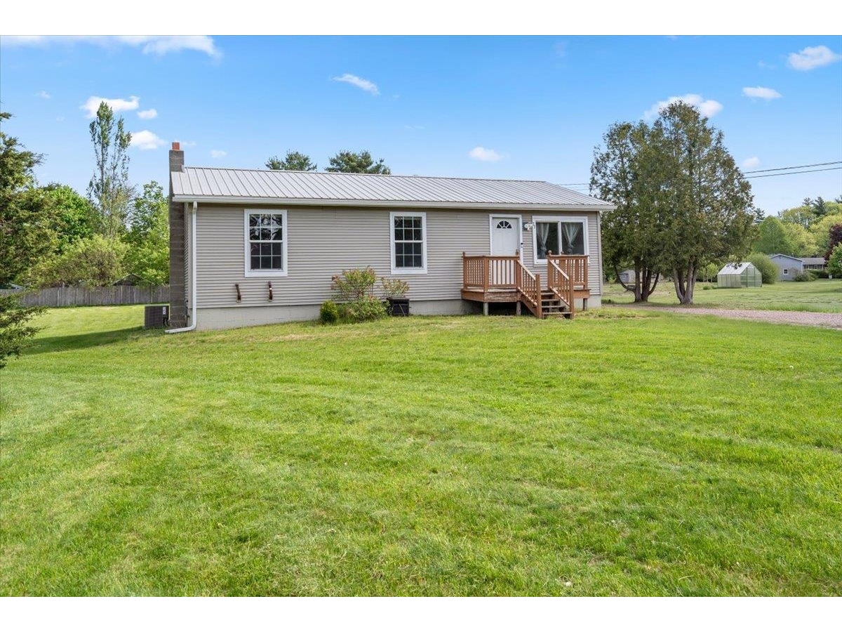 33 Sunset Circle