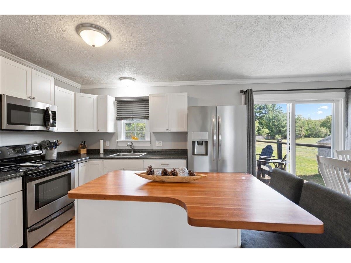 33 Sunset Circle